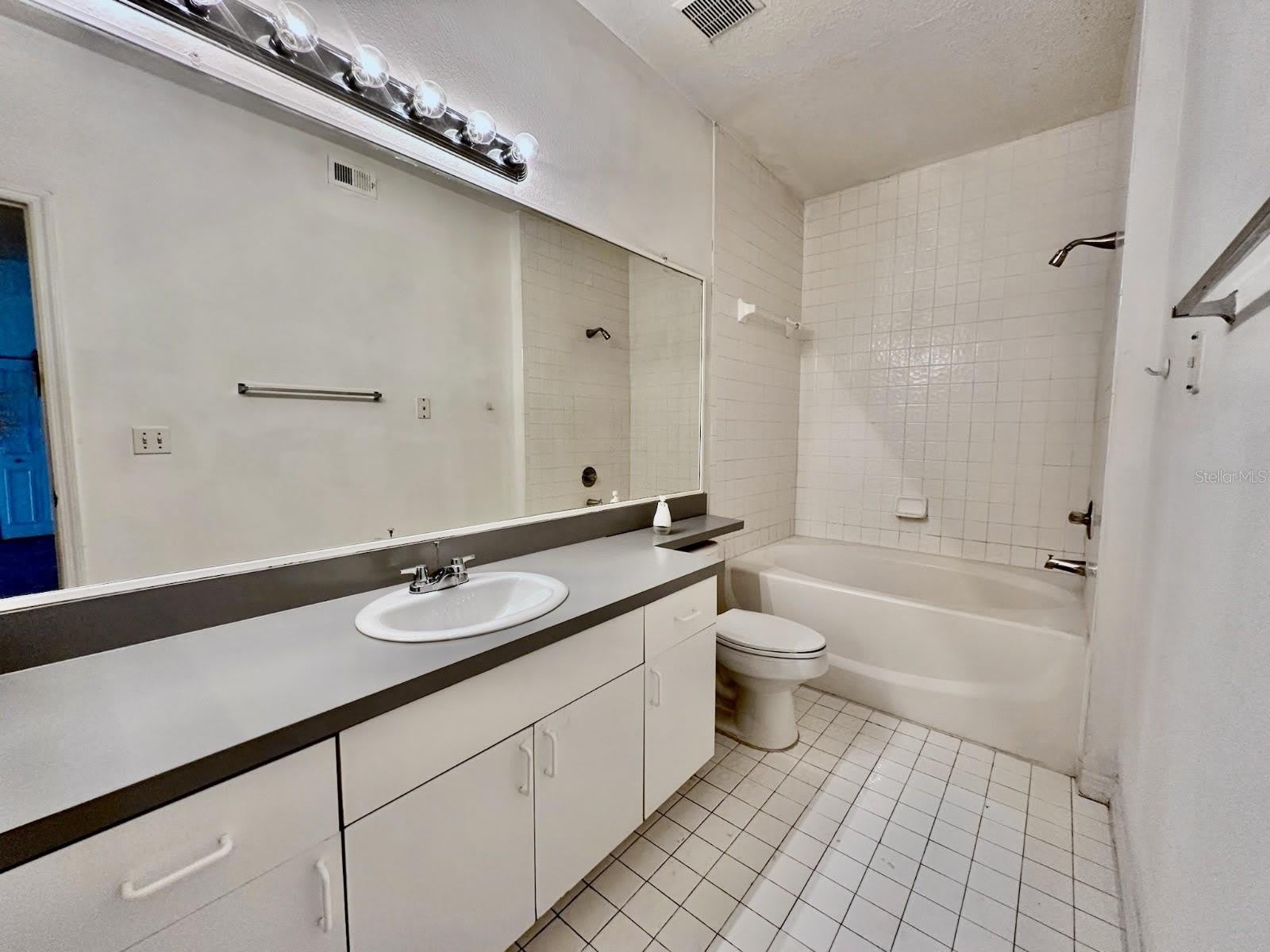 5518 METROWEST Boulevard – photo 5