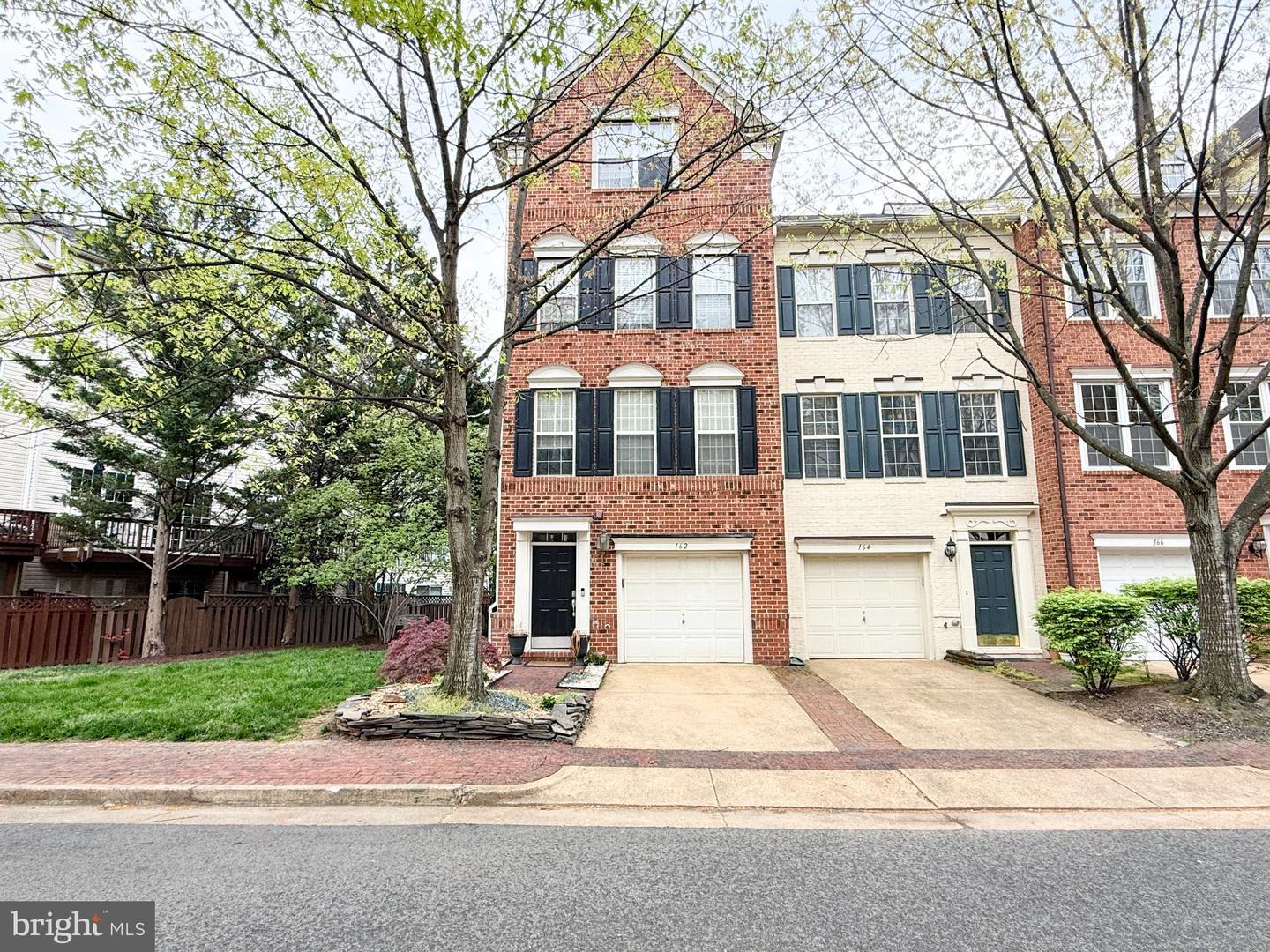 162 Barrett Place – photo 1