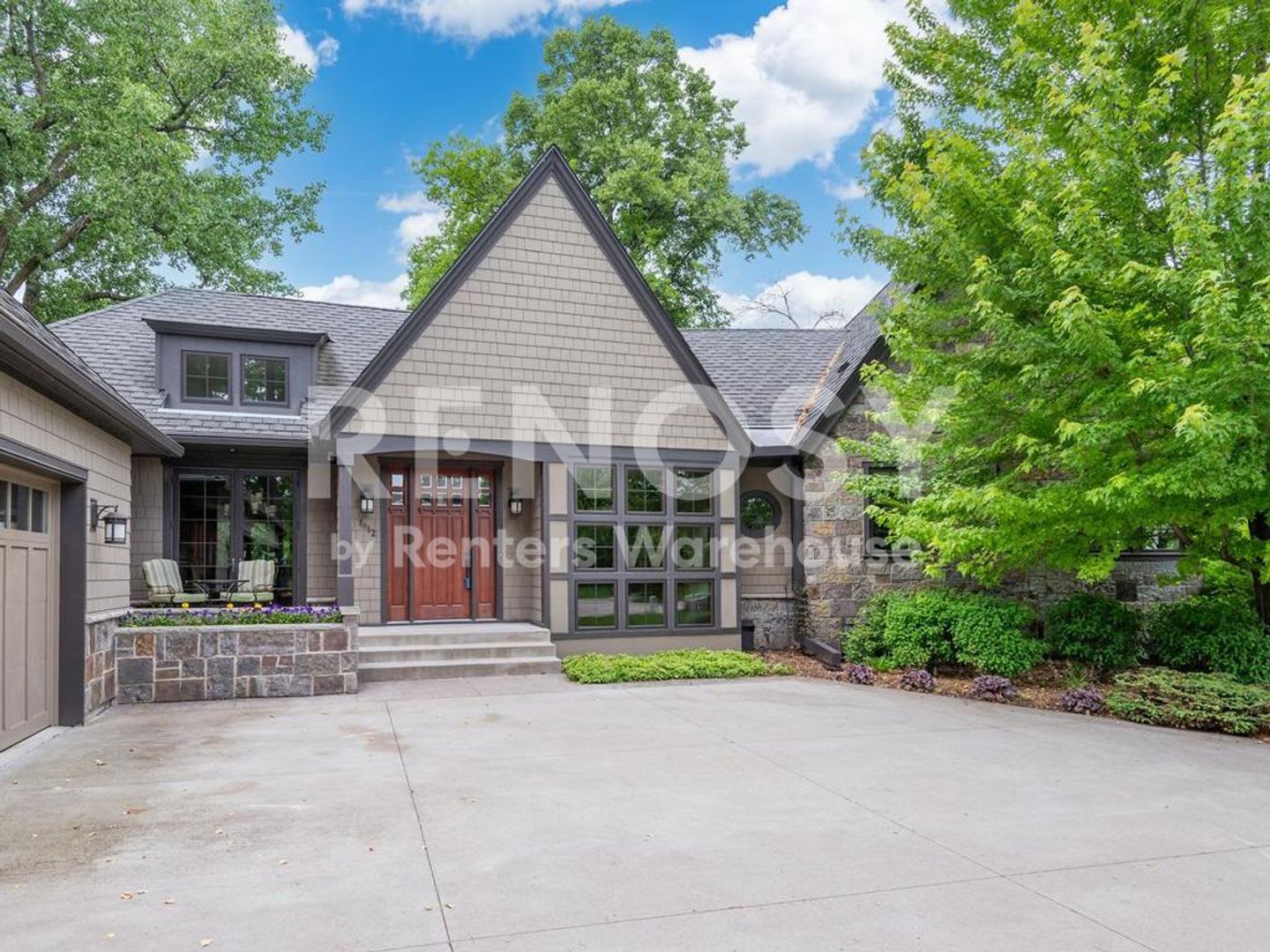 Available September 1st 5 Bedroom 4 Bath Single Family Home in Wayzata – photo 1