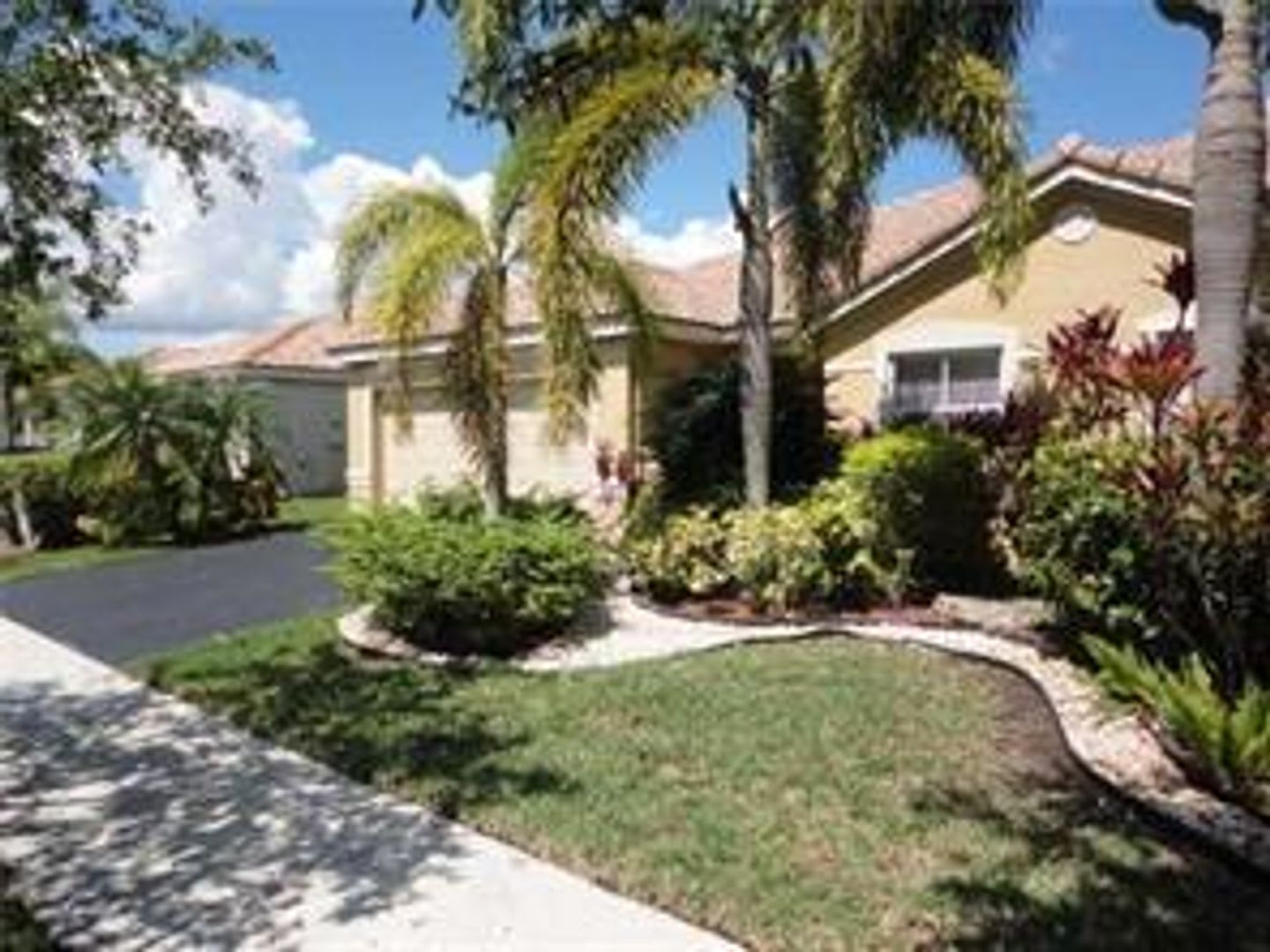 1630 ZENITH Way 1630, Weston, FL 33327 – photo 4
