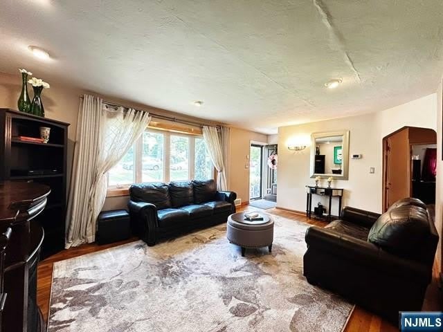321 Maplewood Drive – photo 4