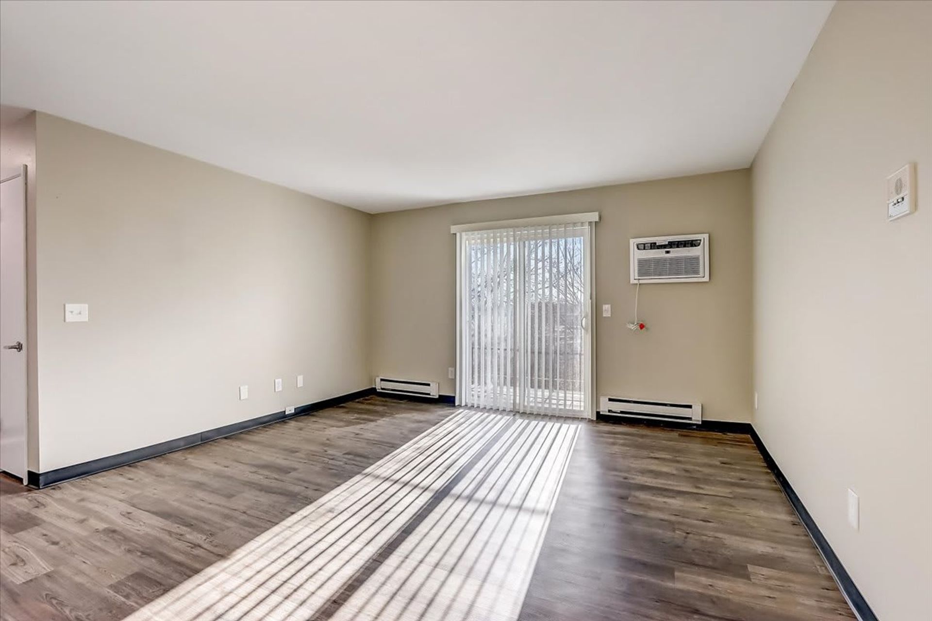 Tosa Village Apartments – photo 5