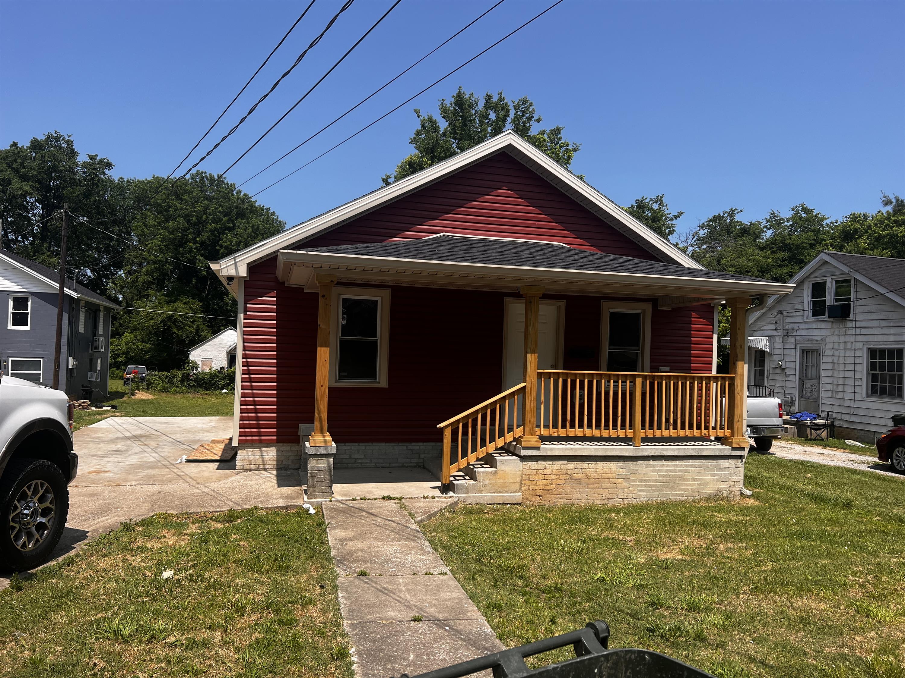 115 South Fowler Avenue – photo 1