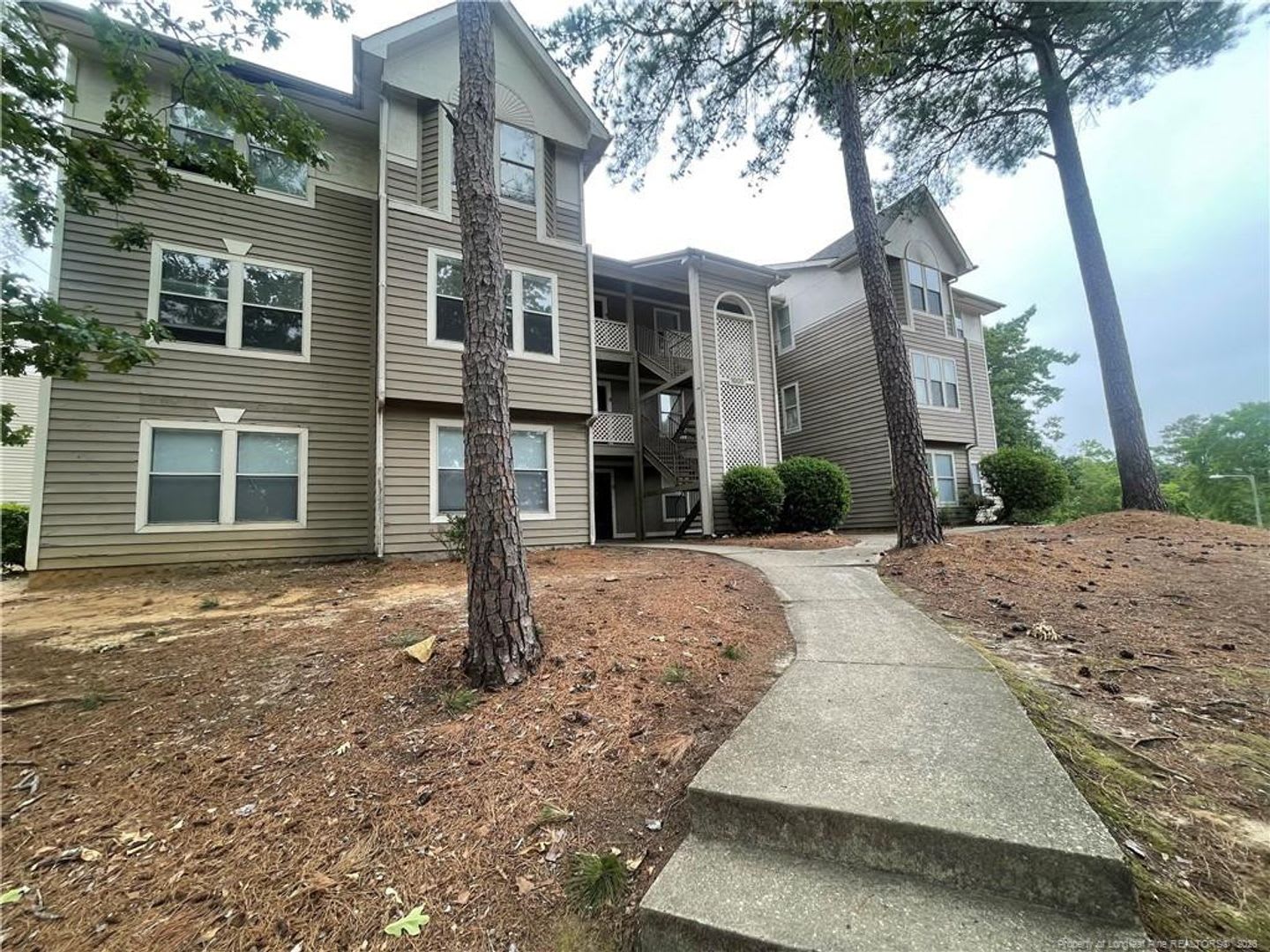 1000 WOOD CREEK DR APT 9 – photo 2