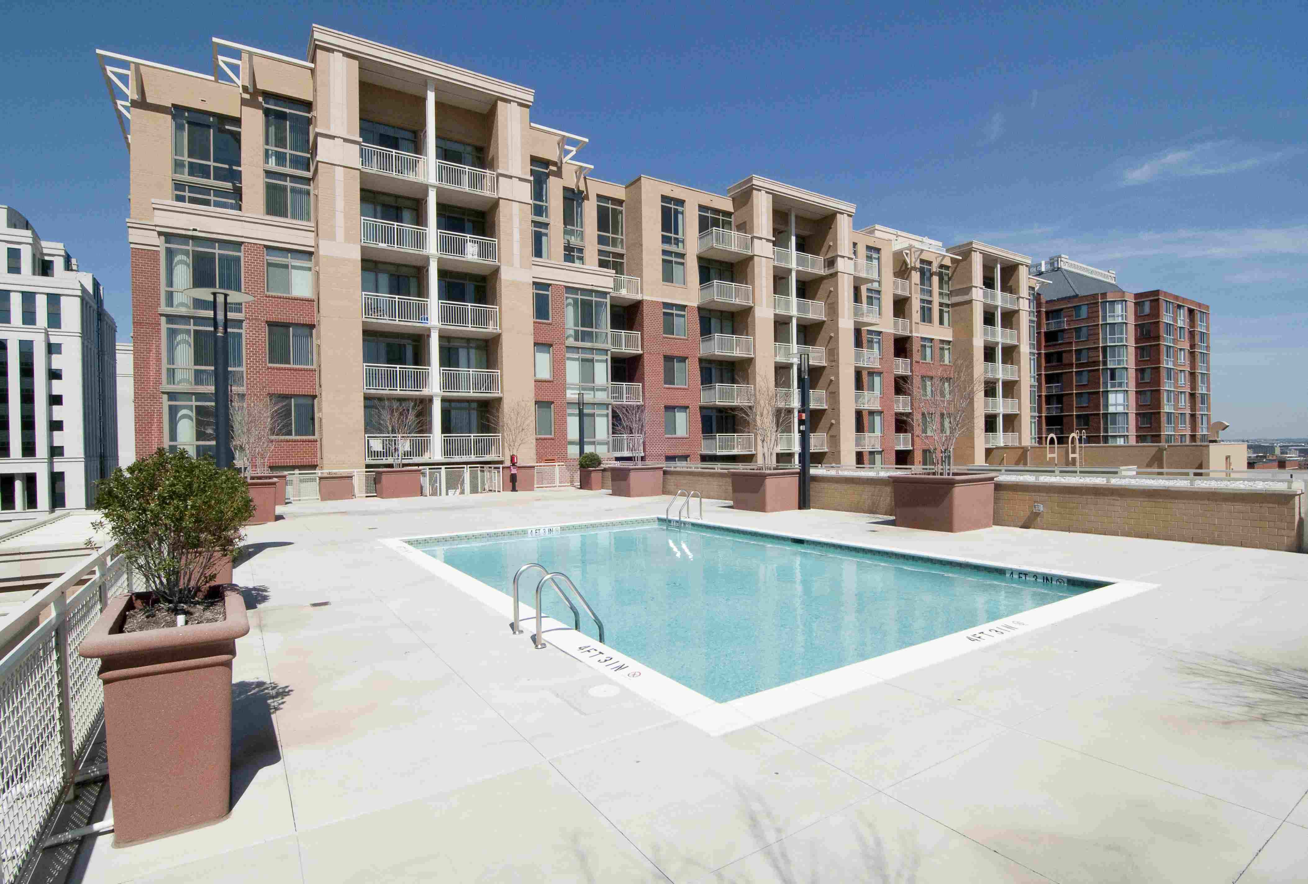 The Palatine Apartments – photo 2