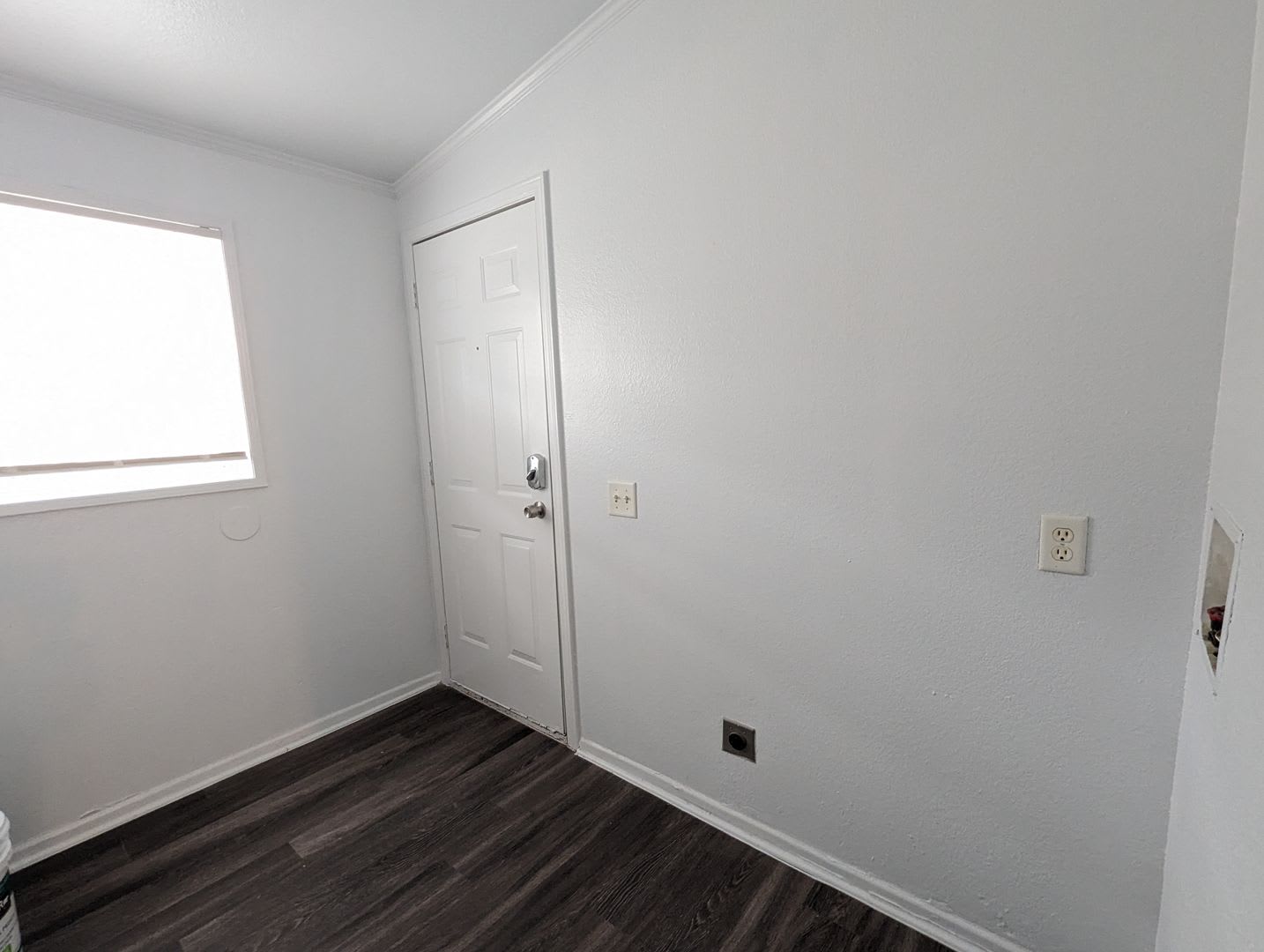 Great Southeast Austin Location! 3 Bed / 2 Bath with Private Back Yard – photo 4