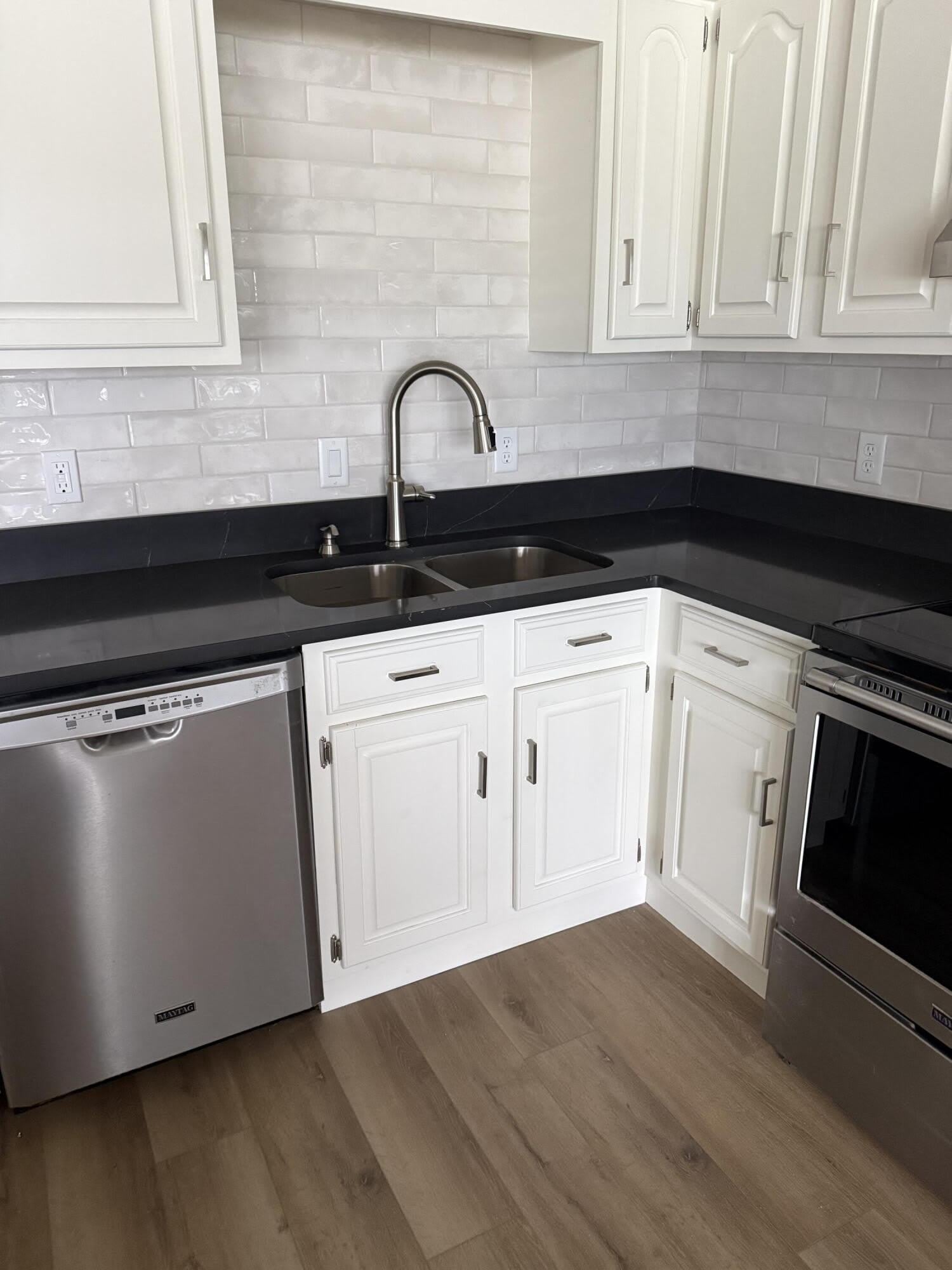 4336 Lakeshore Lane – photo 5