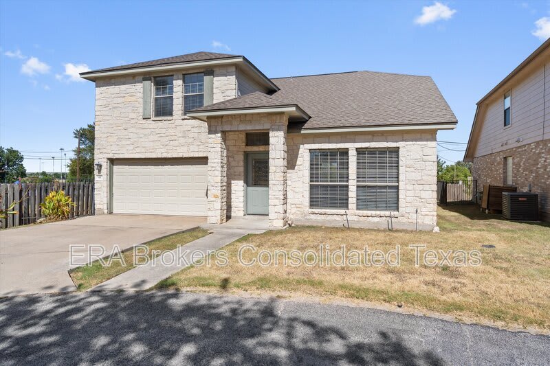 8800 Hazelhurst Dr – photo 3
