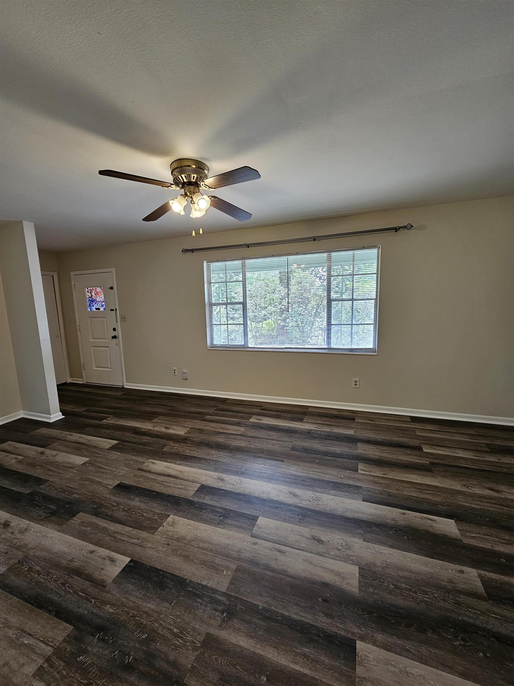 550 E Bradford Road – photo 3