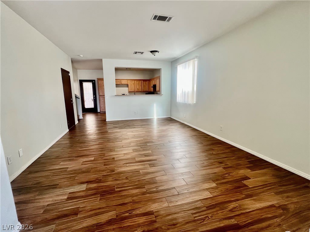1324 Sun Village Avenue – photo 3