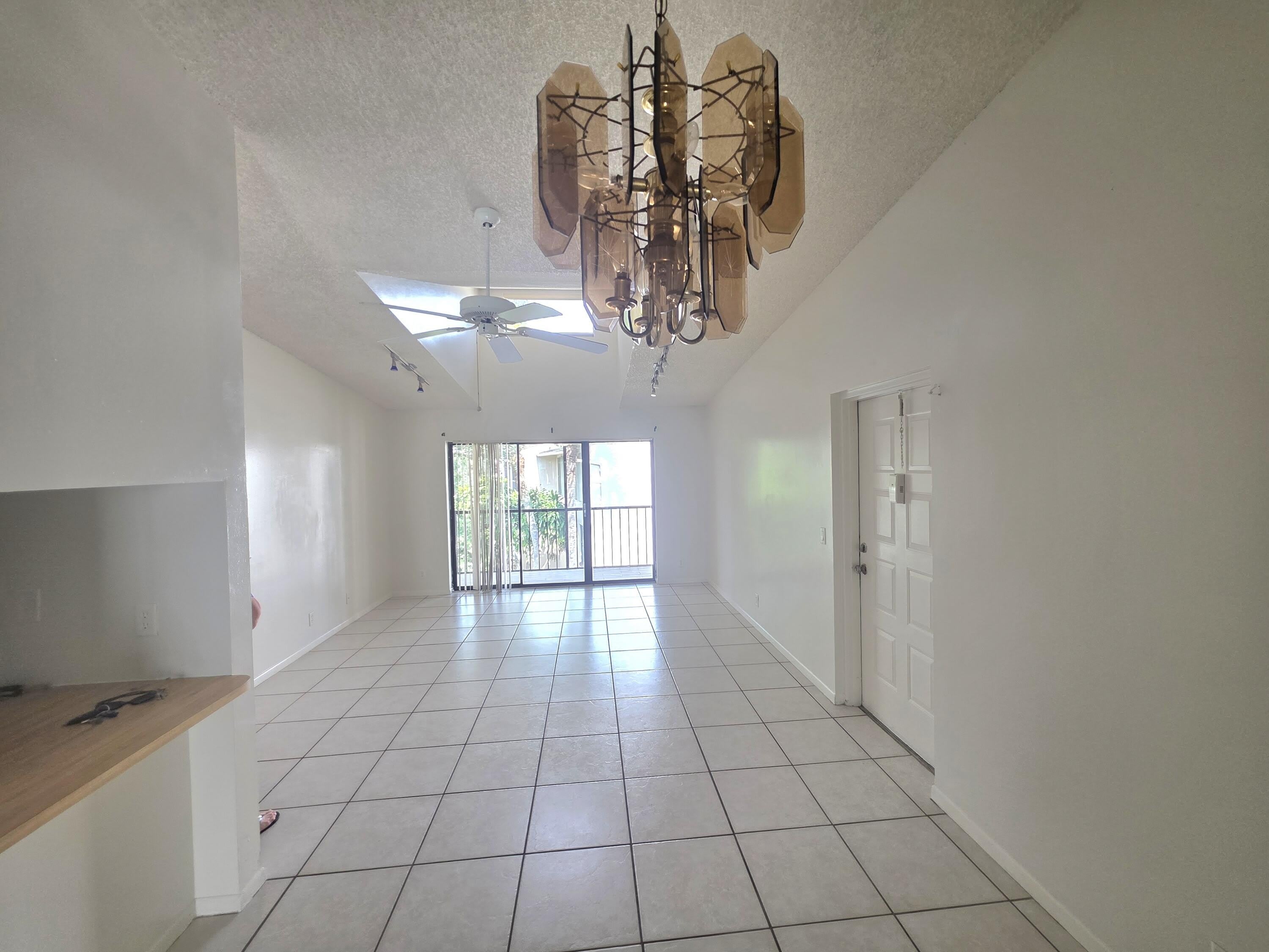 203 Foxtail Drive – photo 3
