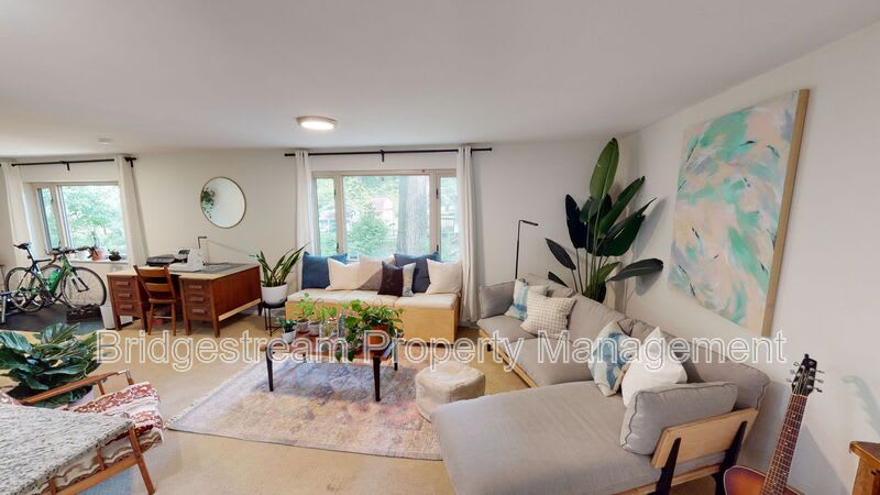 2125 Belloak Drive – photo 2