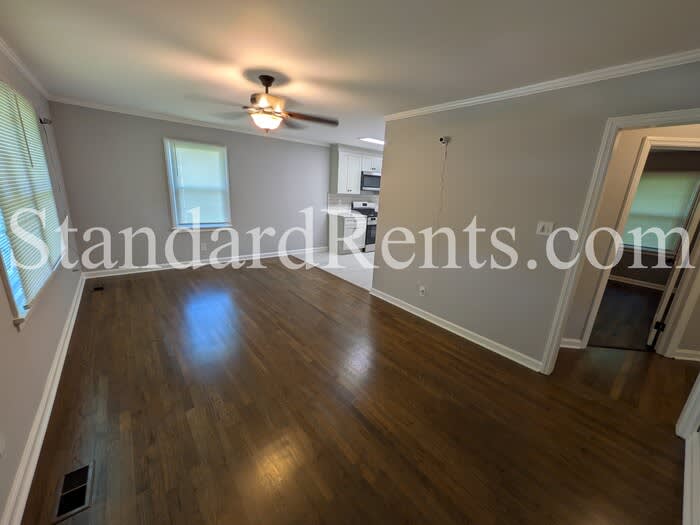 934 Dell Avenue Southeast – photo 2