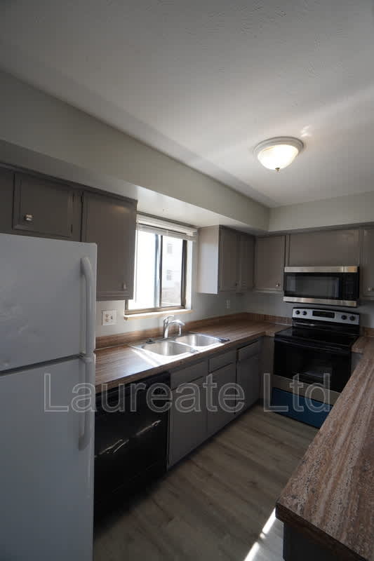 9499 W. 56th Place – photo 5