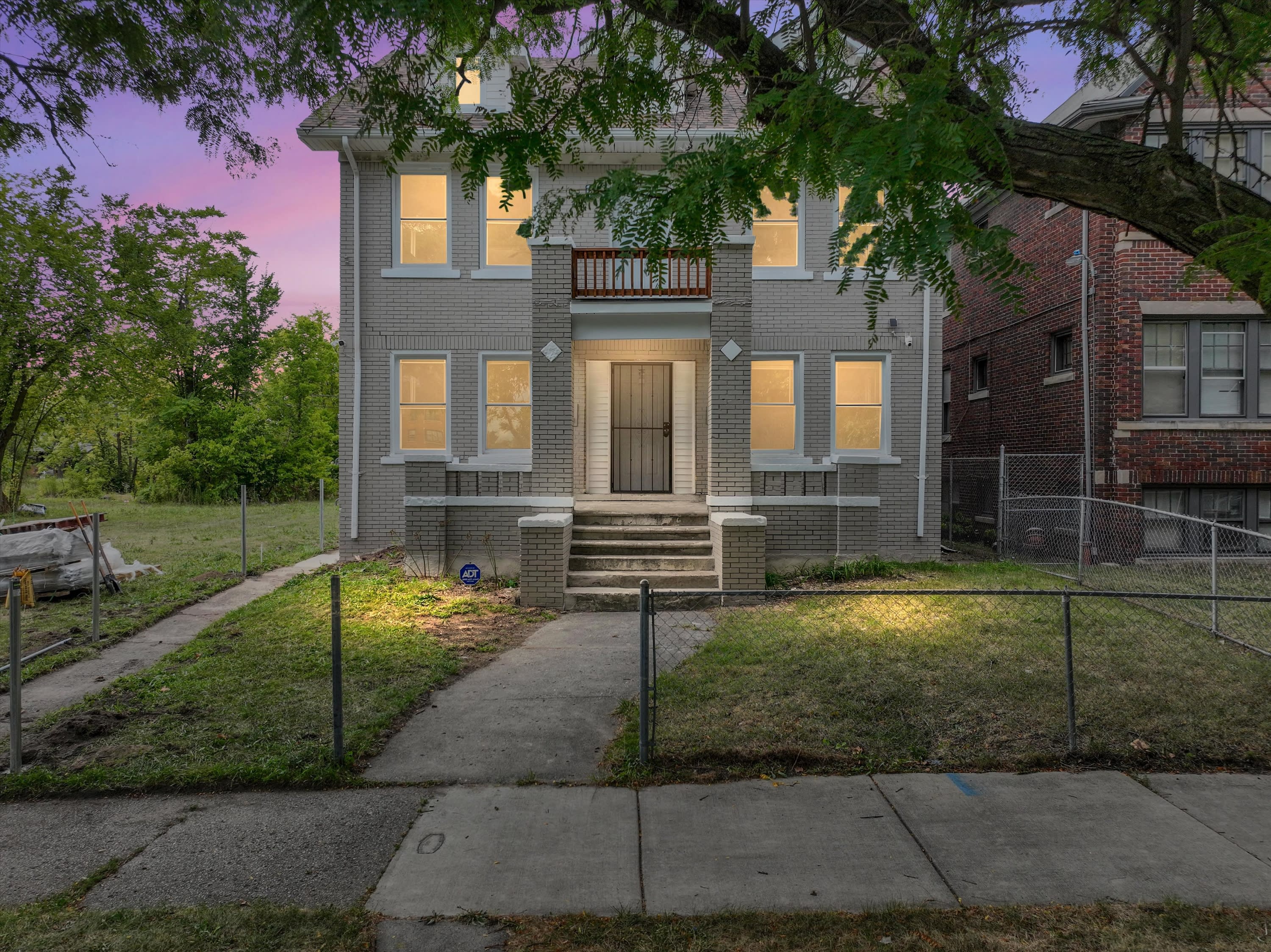 5124 West Chicago – photo 1