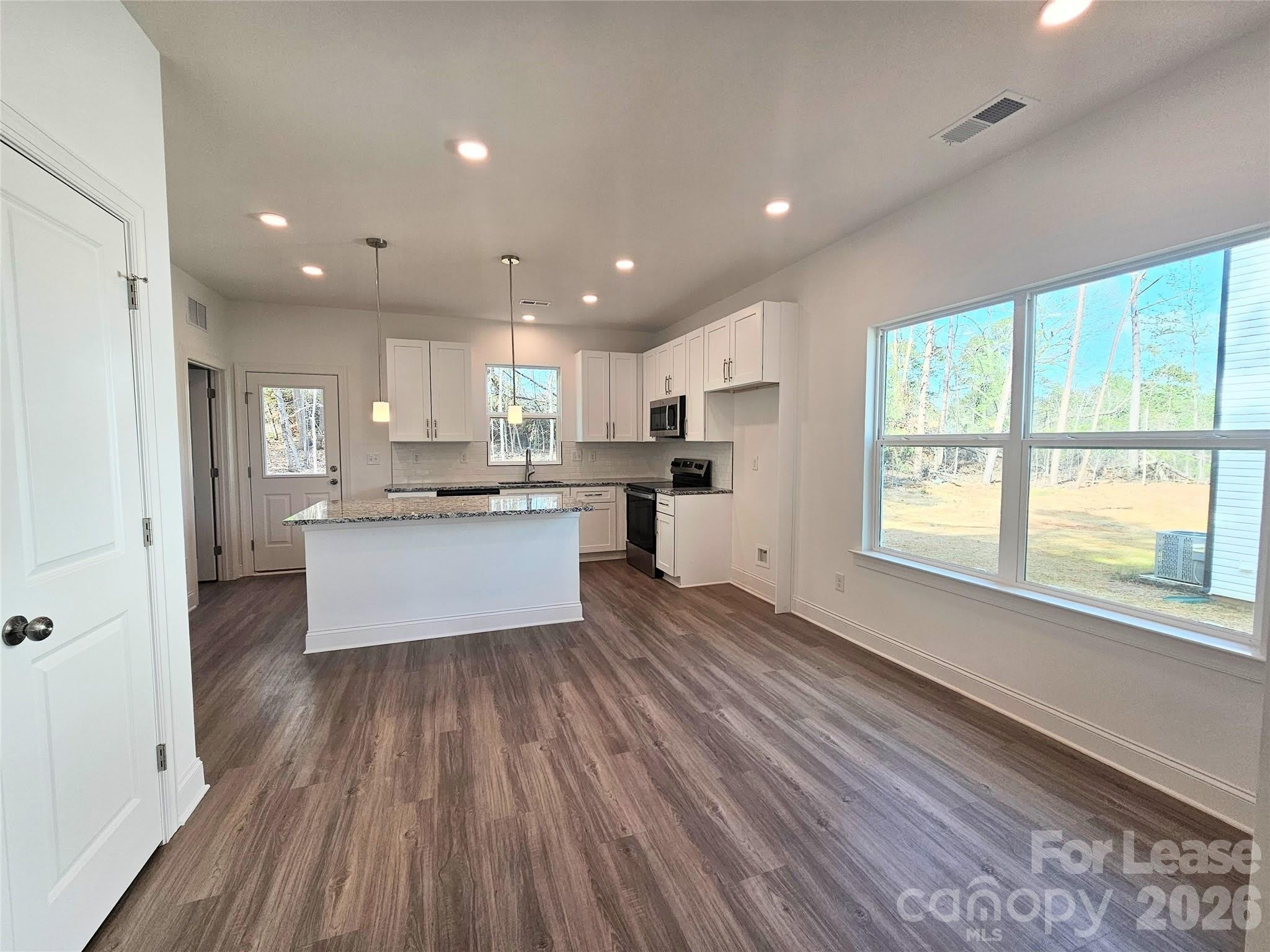 203 Benfield Road – photo 5