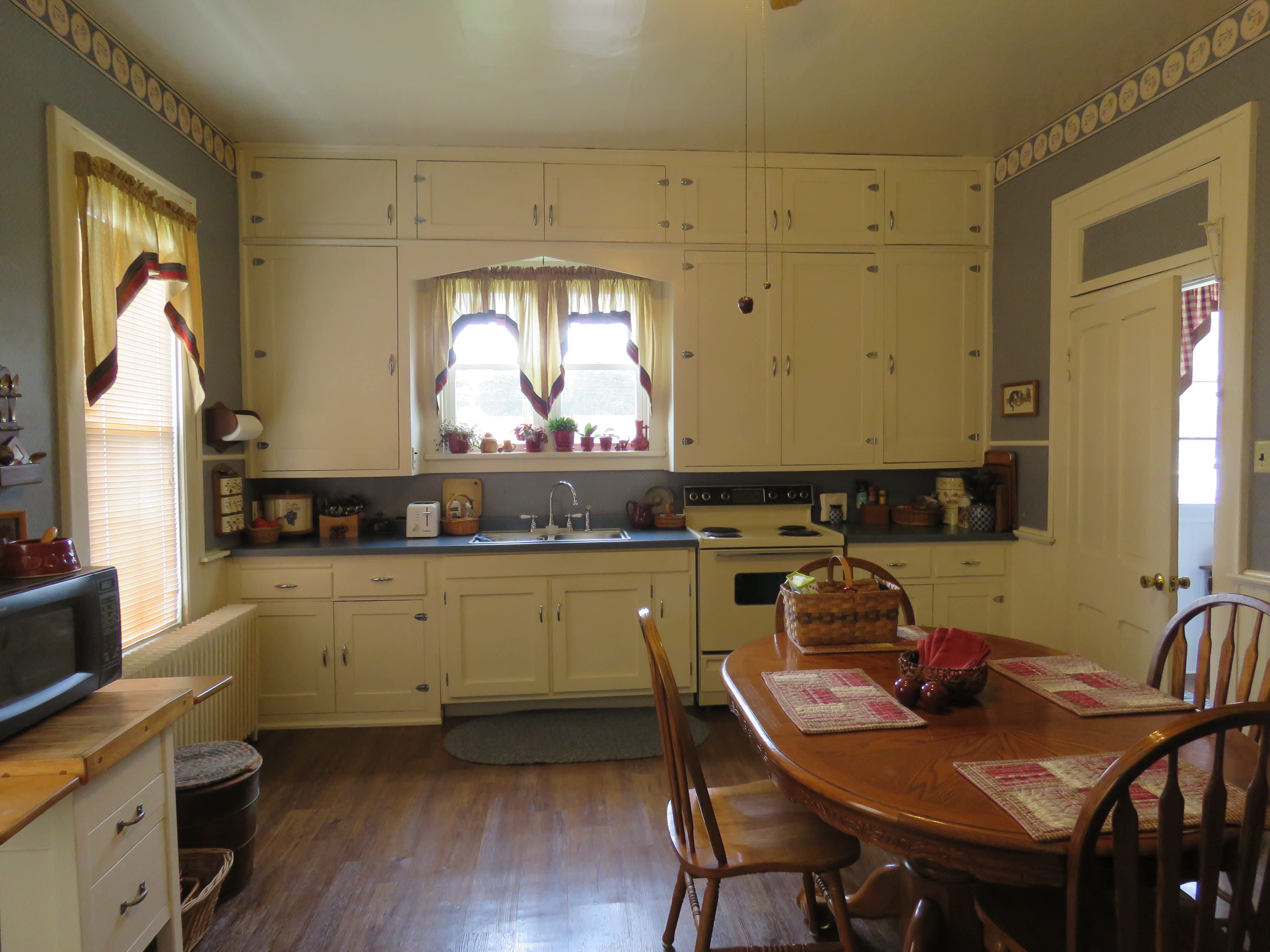 122 East Main Street – photo 3