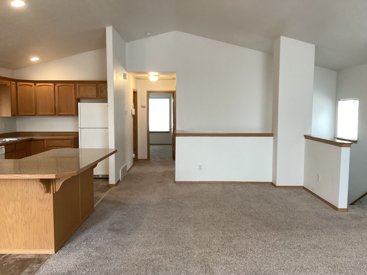 Four bed two bath single family house – photo 5