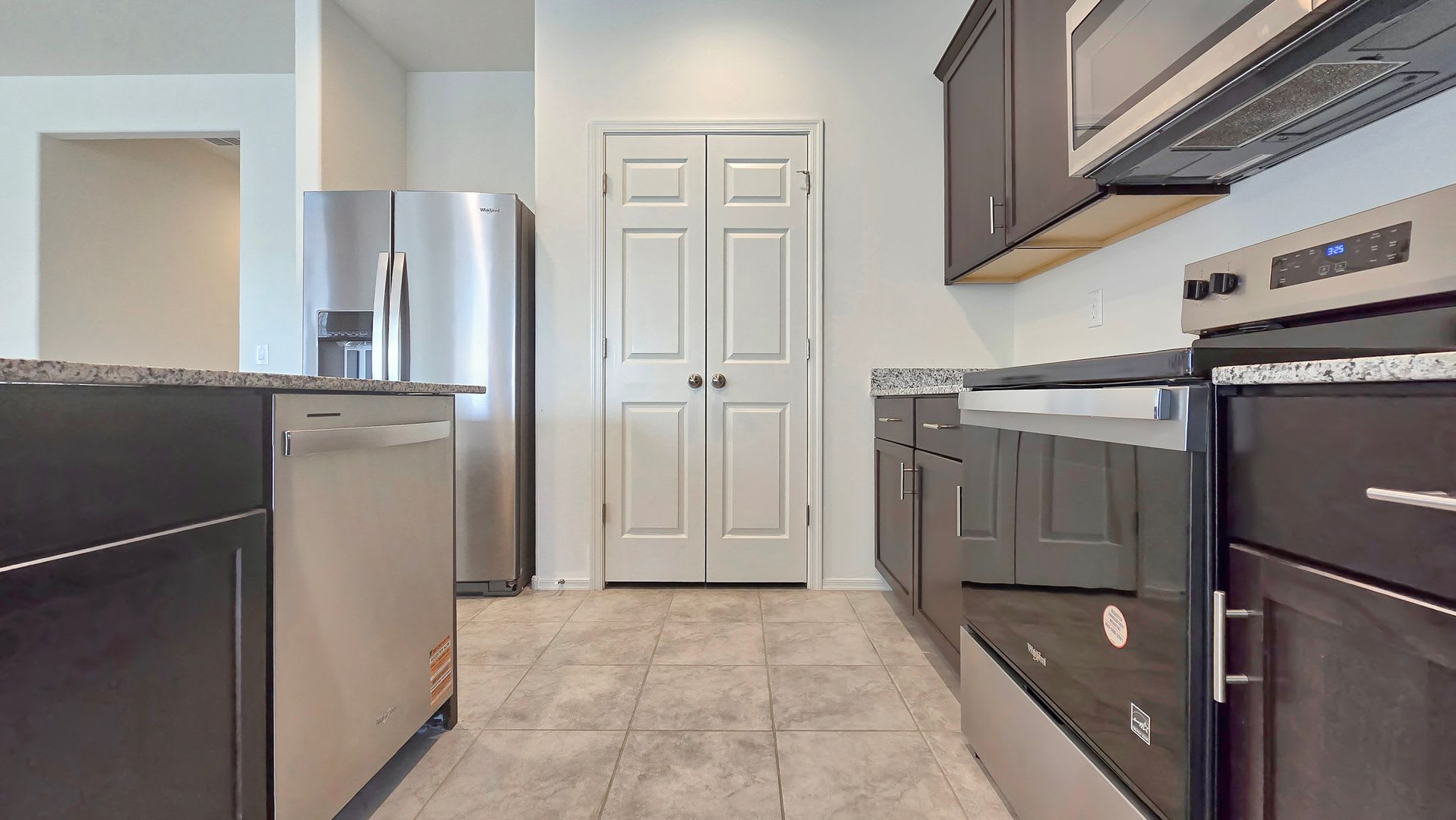Like new home! Pristine condition! – photo 4