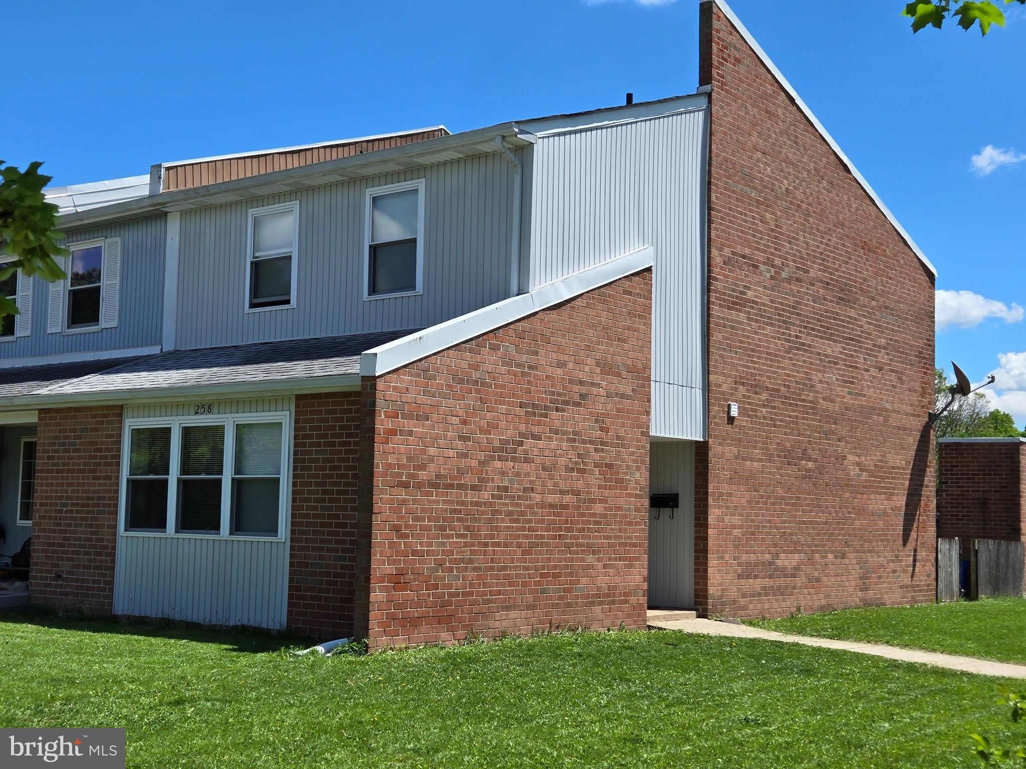 258 VIOLET Court – photo 1