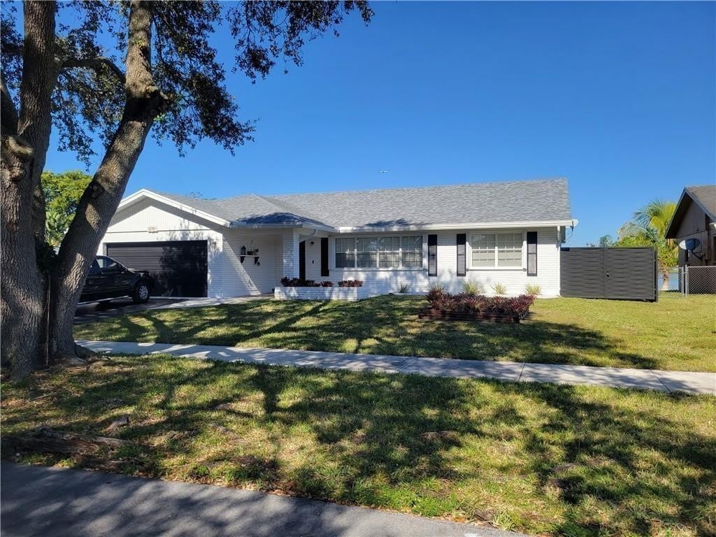 11757 SW 57th Street – photo 2
