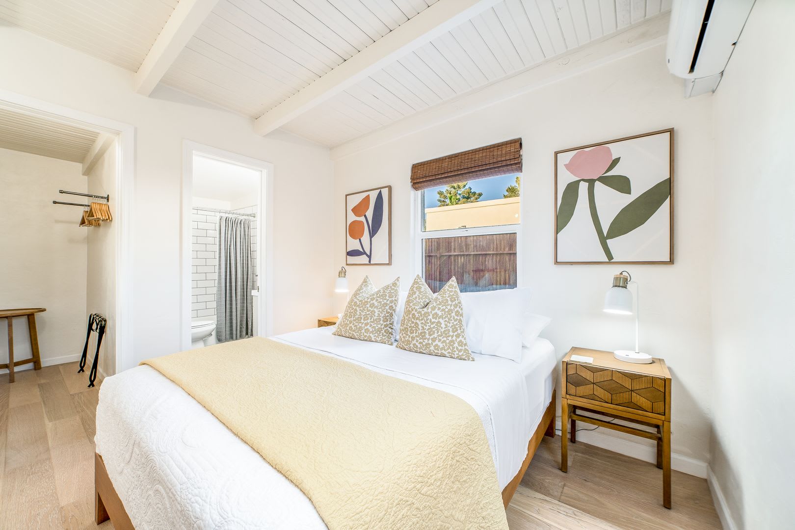 Charming 1-bedroom, 1-bathroom – photo 3