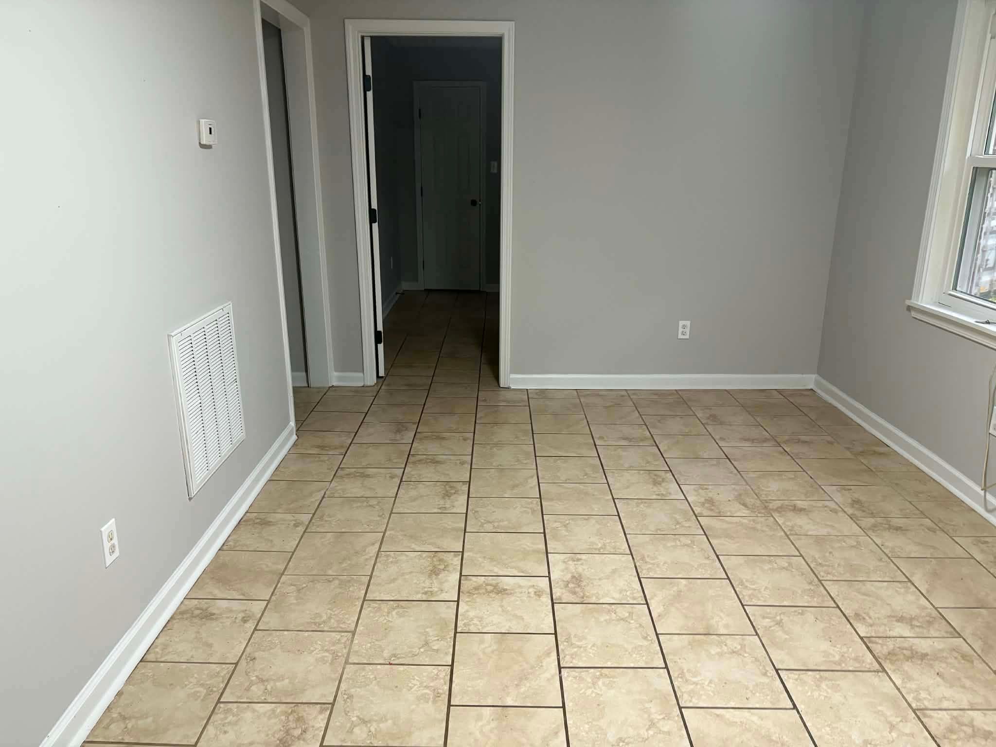 813 Scott St # 3, Brownsville – photo 4