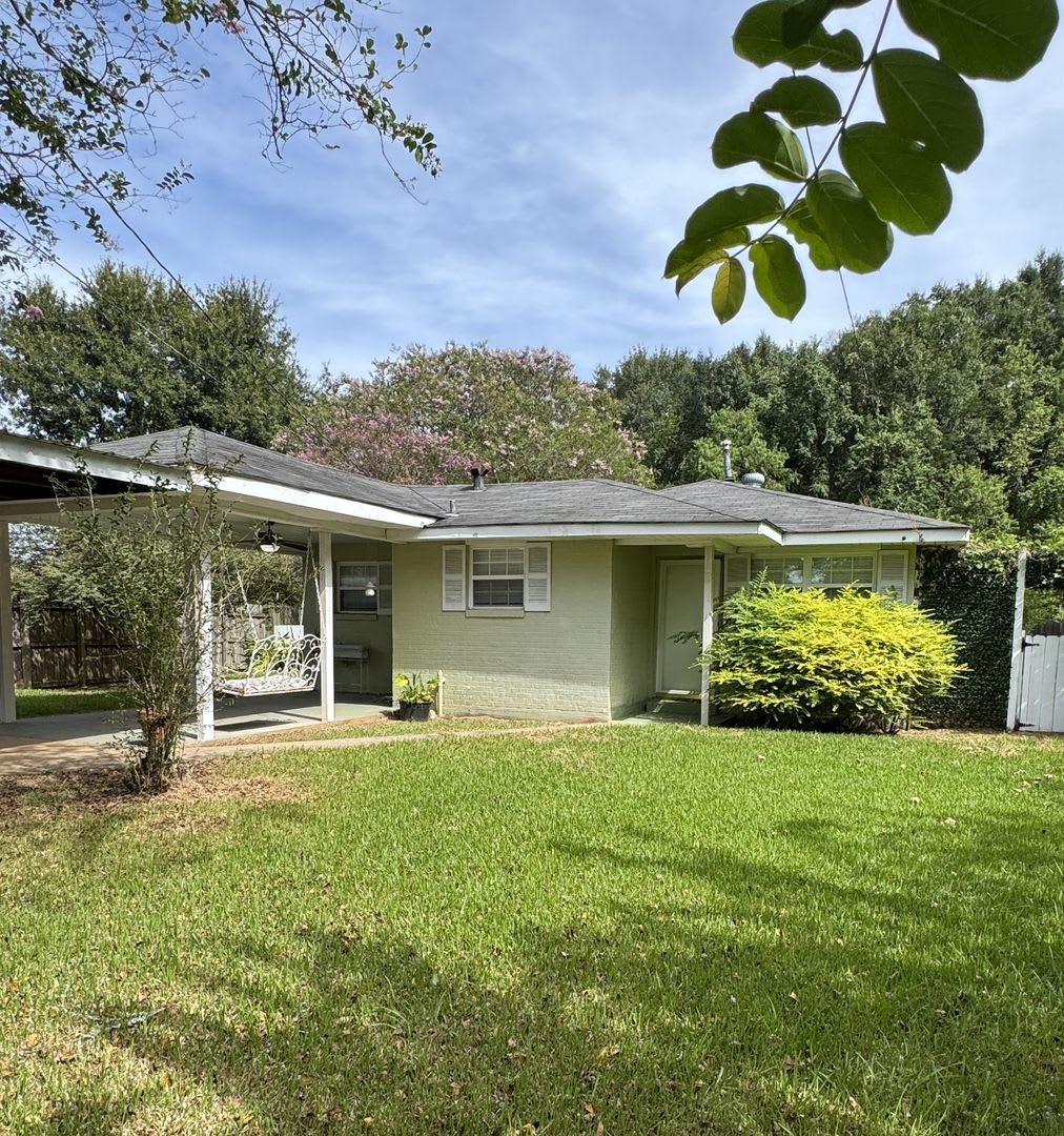 Single Family Residence – photo 2