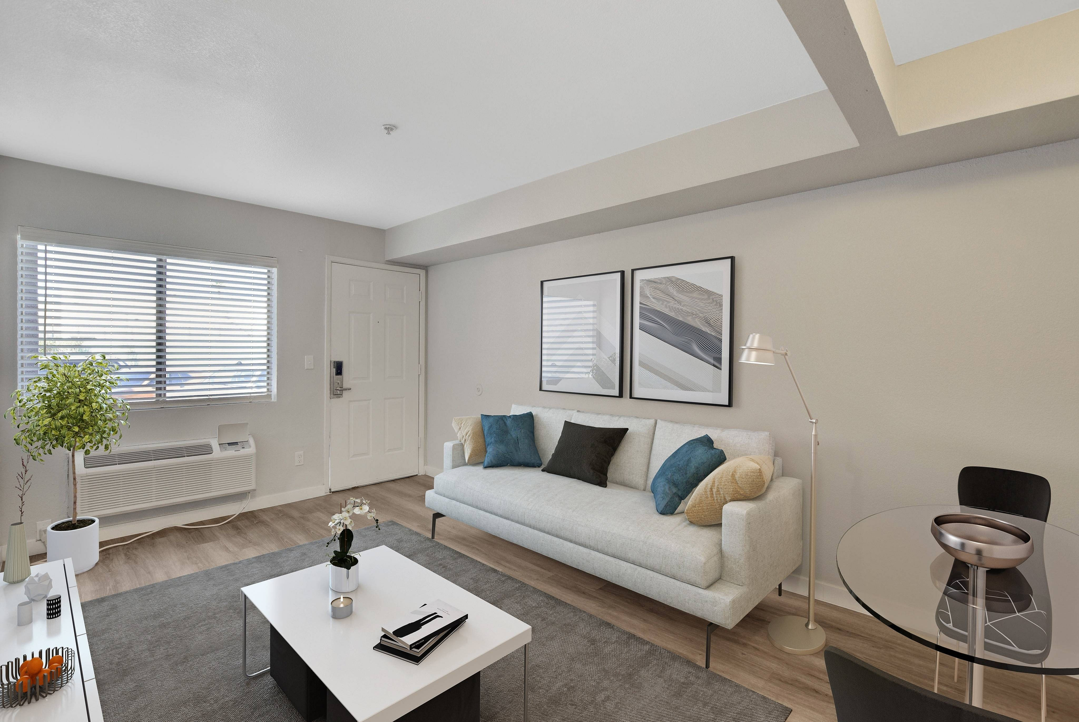 Mezzo Apartments – photo 4