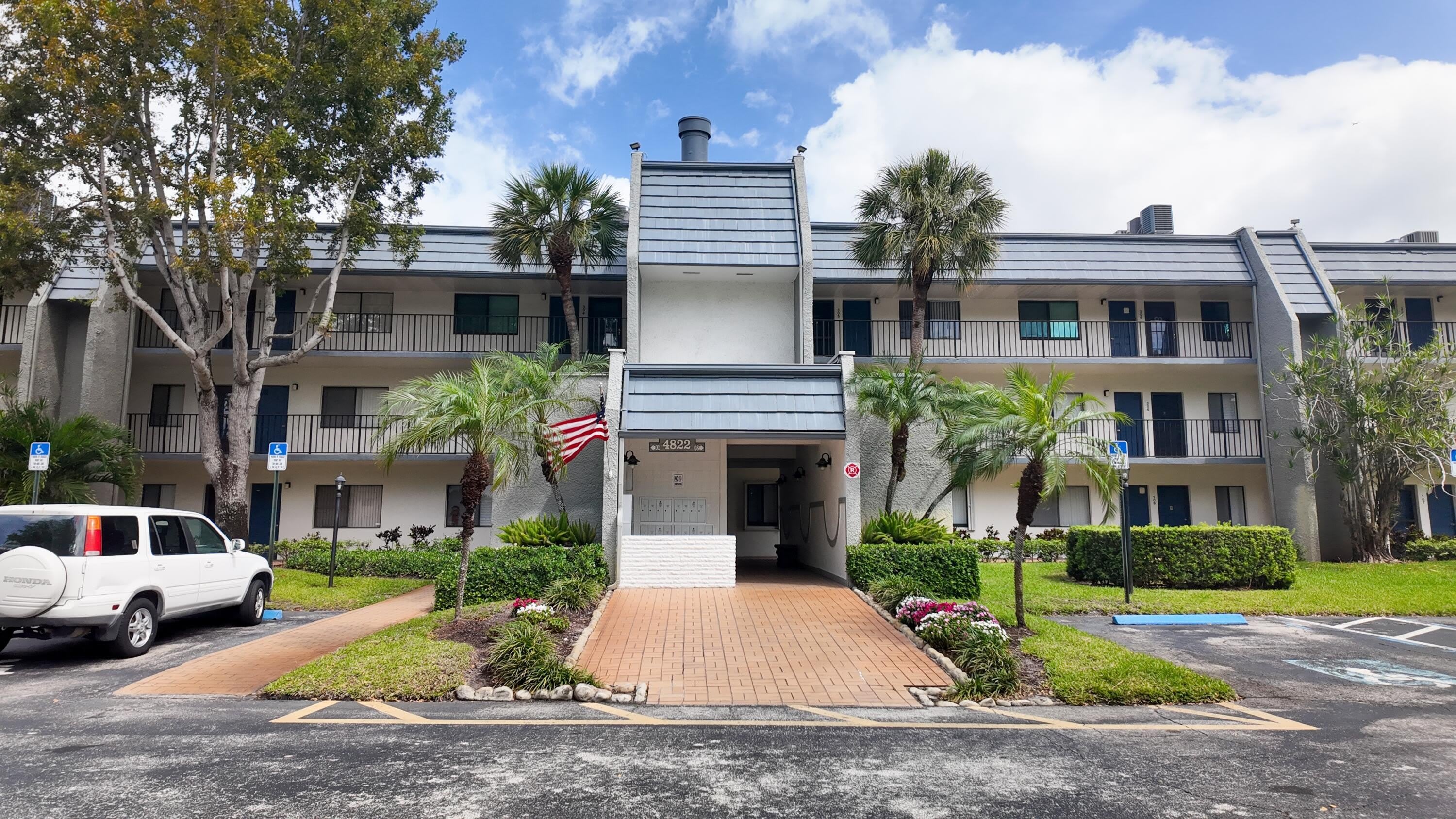 4822 Esedra Court – photo 1