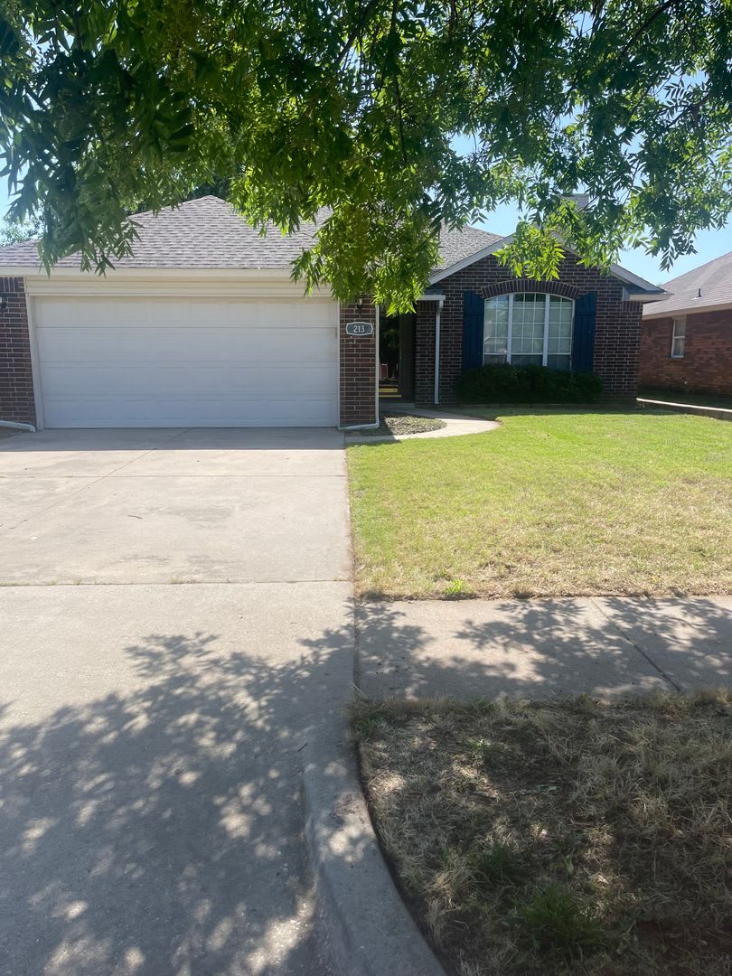 West side rental 3 bed/2 bath/2 car garage – photo 5