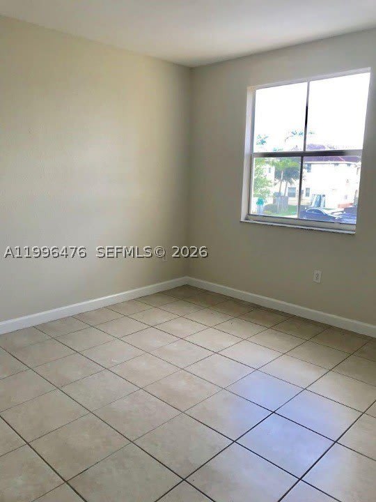 2731 SE 17th Ave – photo 2