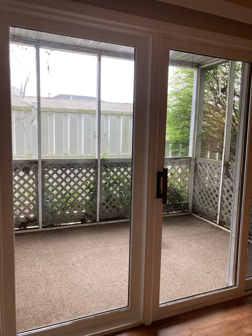 3 bedroom, 2.5 bath Condo: Gentry Quarters Complex – photo 4