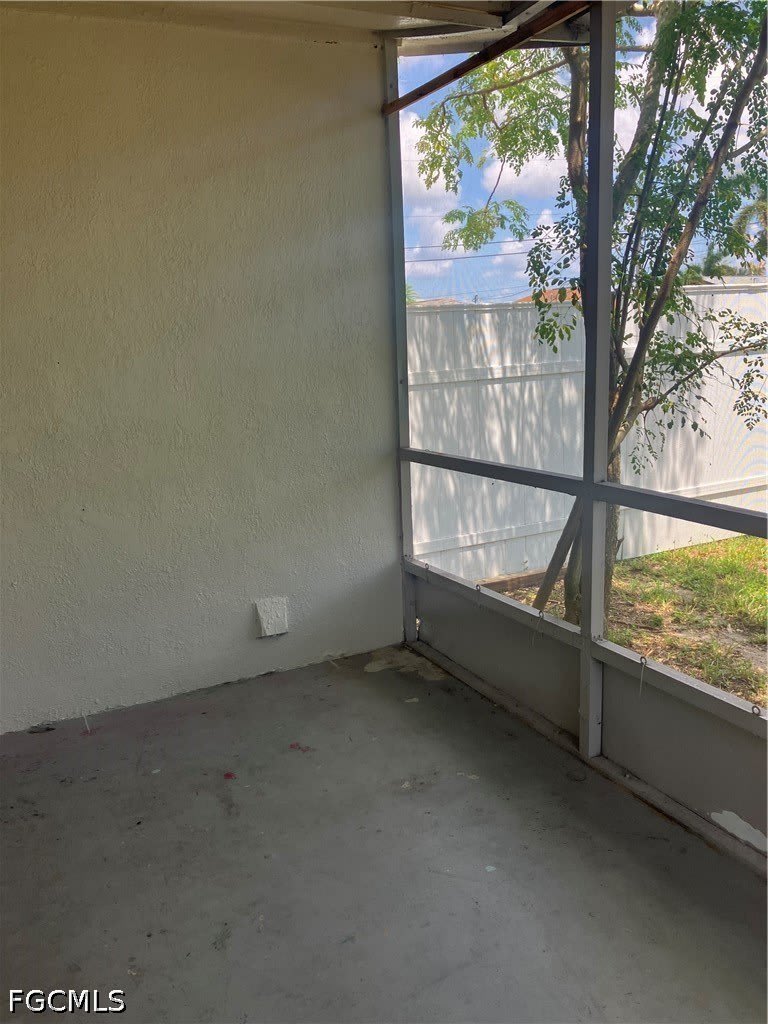 3923 SE 12th Avenue – photo 4