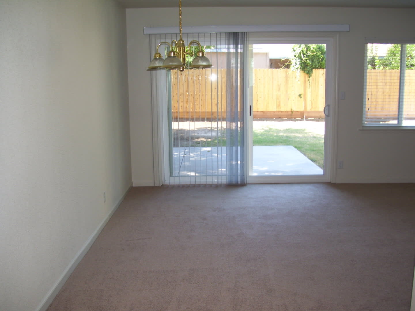 Affordable 3 bedroom home, recently remodeled w/ lots of upgrades. Please do not current disturb occupants. – photo 4