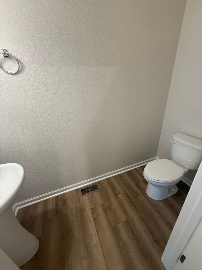 Beautiful Two Story Townhome – photo 5