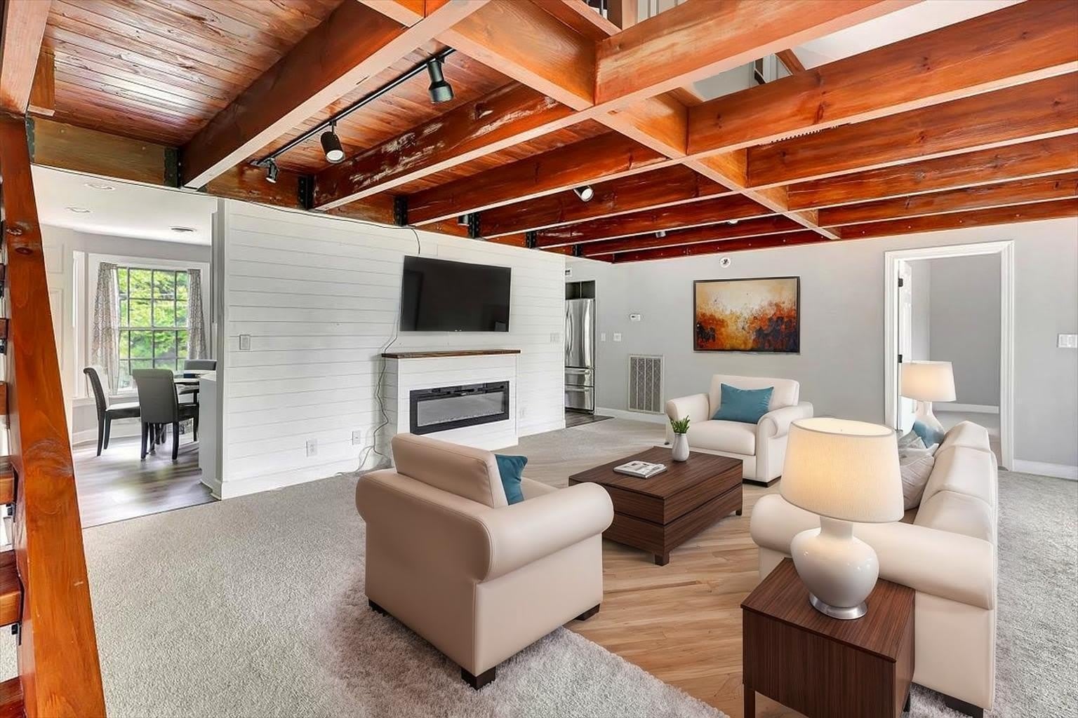 1284 Heritage Landing Drive – photo 3