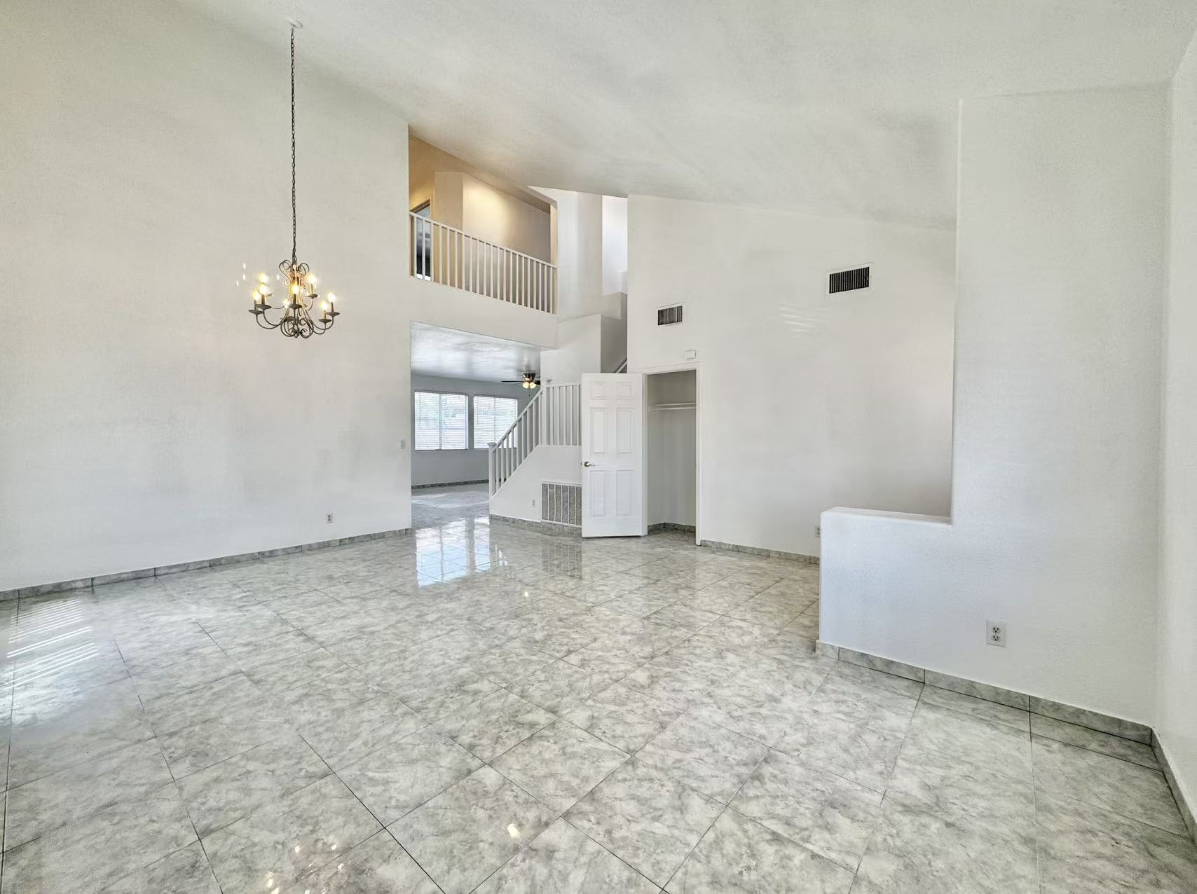 3828 Climbing Rose St – photo 5
