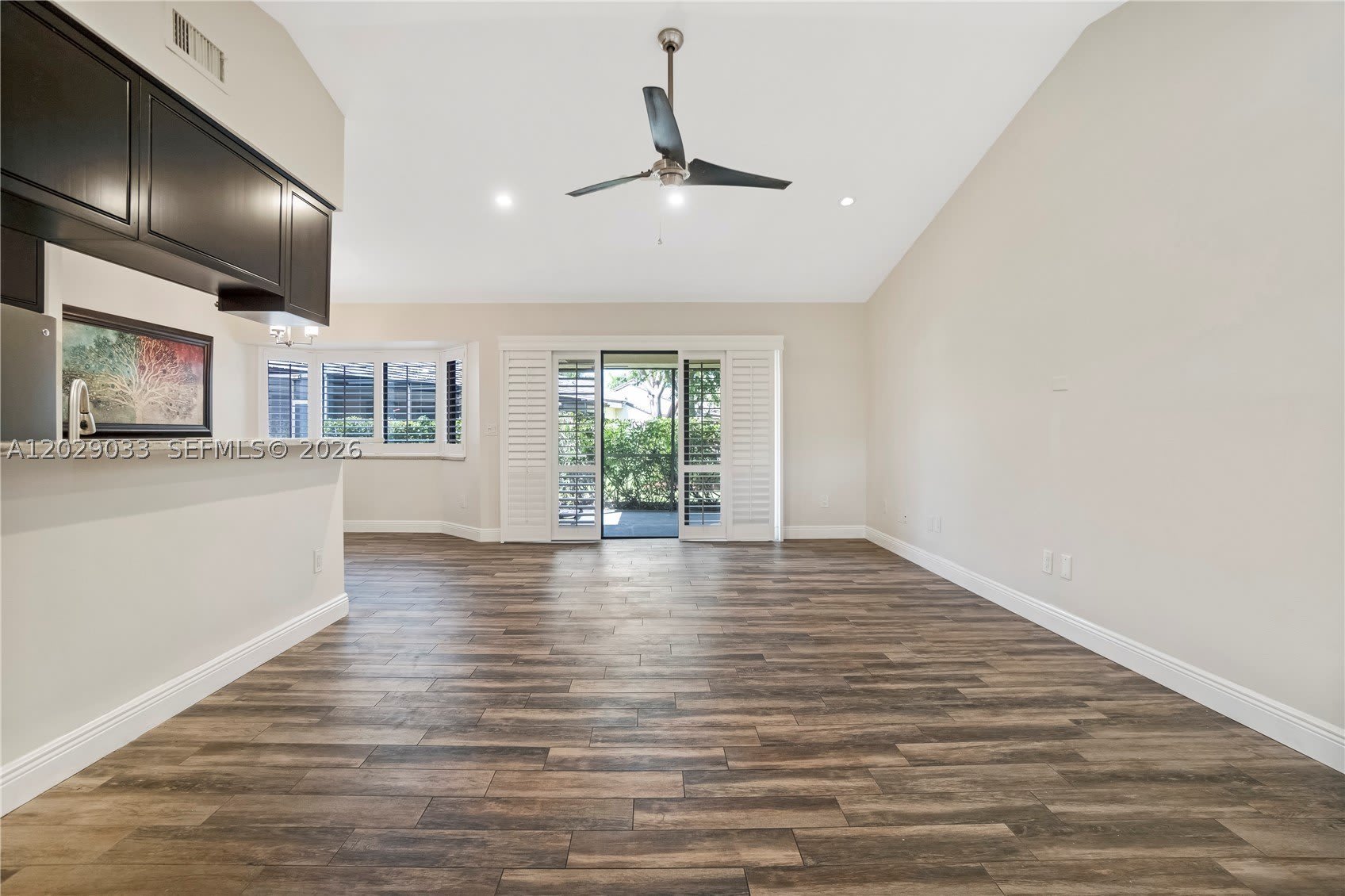 349 NW 94th Ter – photo 3
