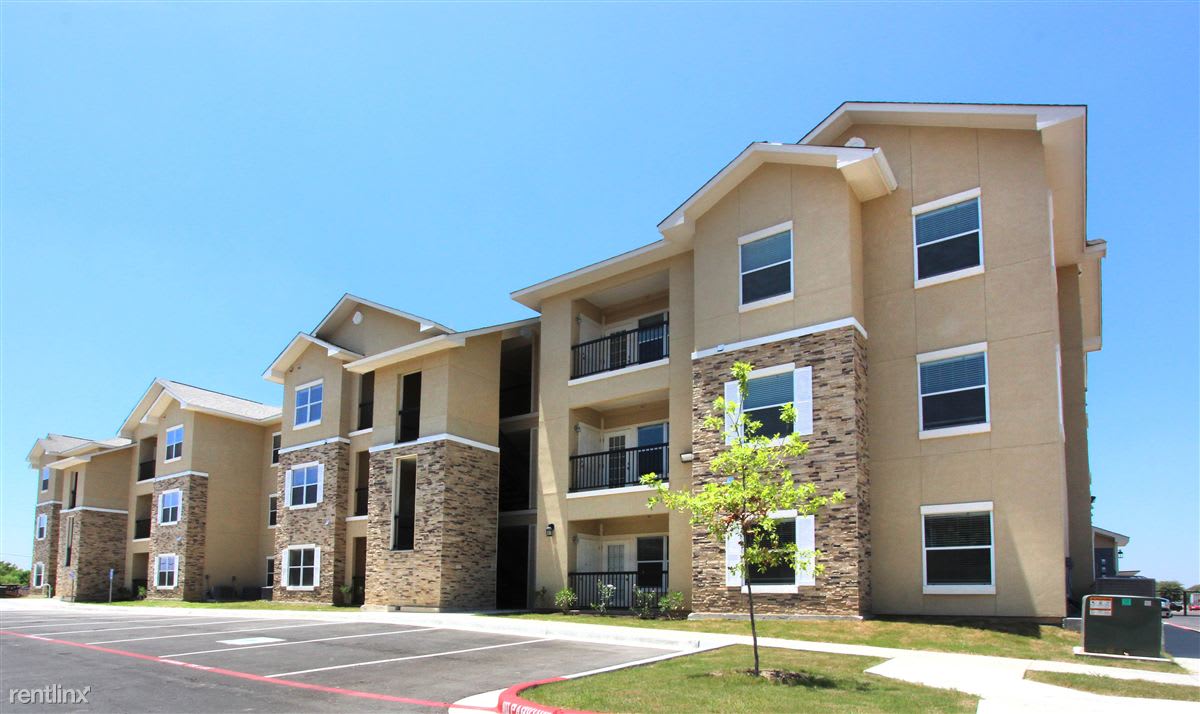 Stone Knights Apartments – photo 2