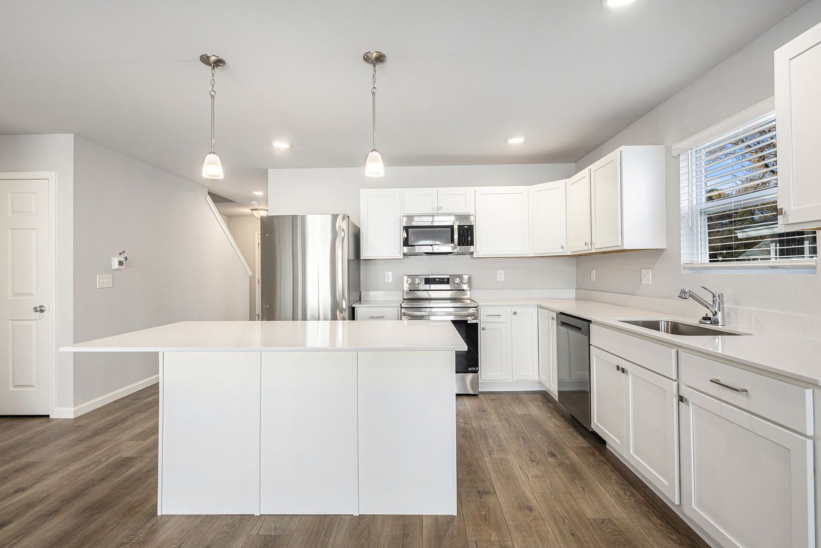 New Construction Workforce Housing Move In Special Get October Free Move In By September 30Th To Receive Free Rent For October Take Advantage Of This Limited Time Offer – photo 2