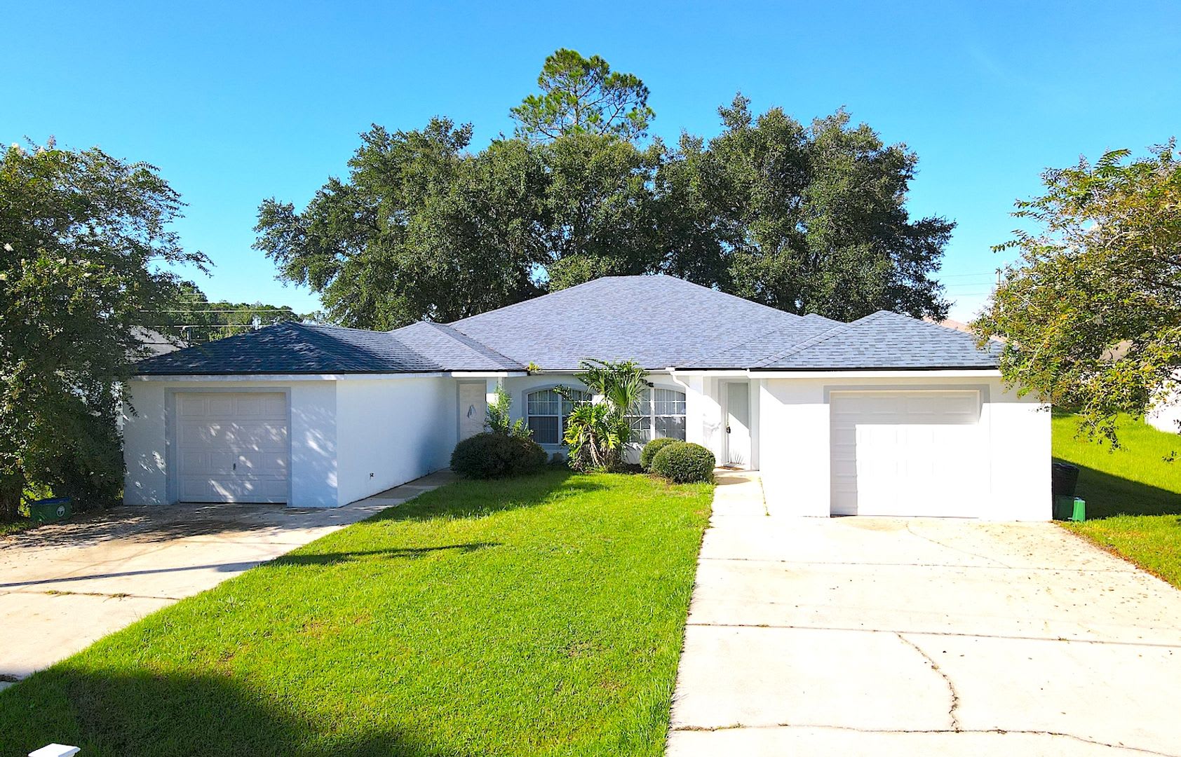 Roomy 3 Bed 2 Bath 1 Car Garage Home for Rent in Cypress Knoll! – photo 2