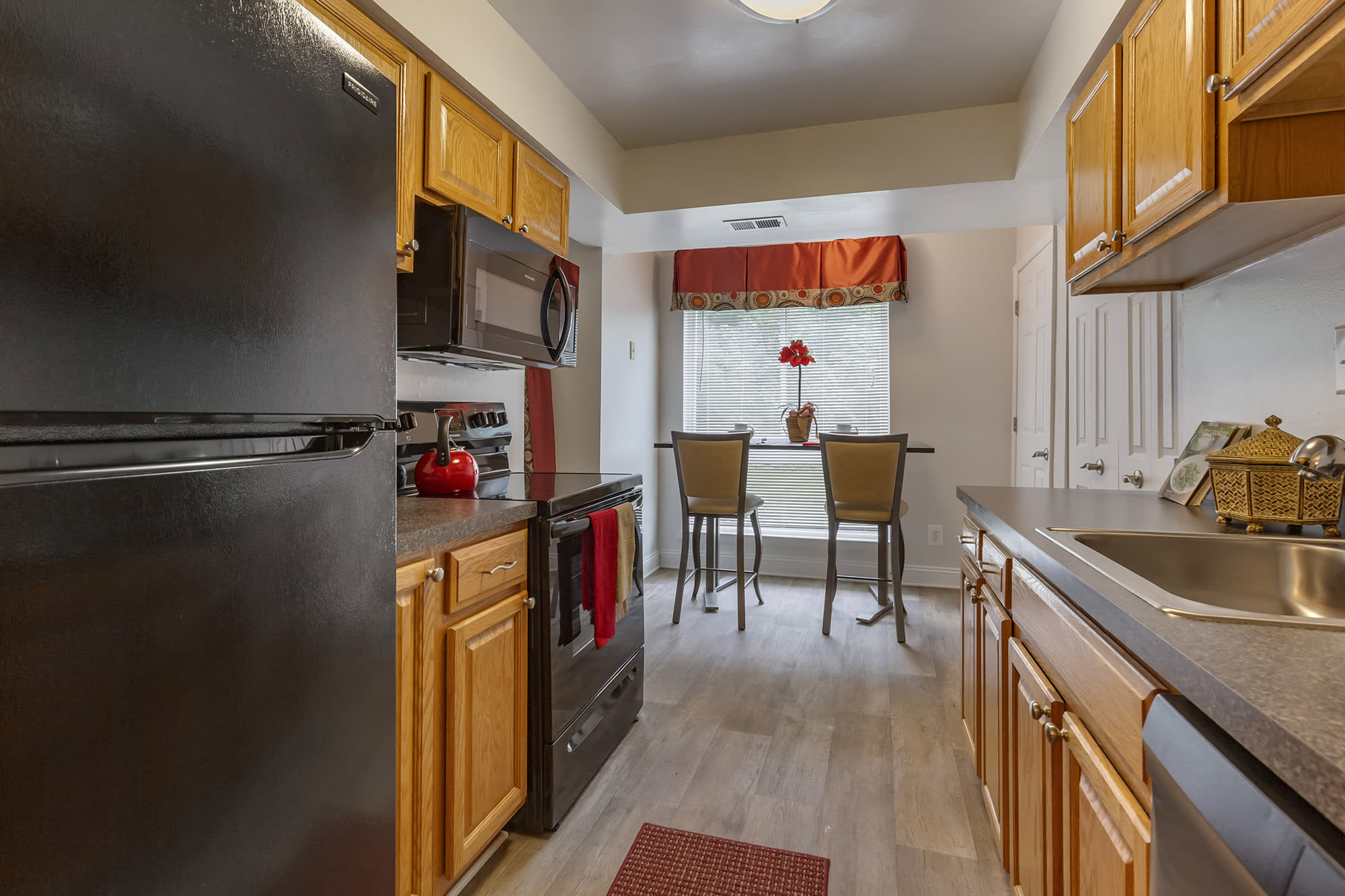 The Apartments at The Sycamores – photo 3