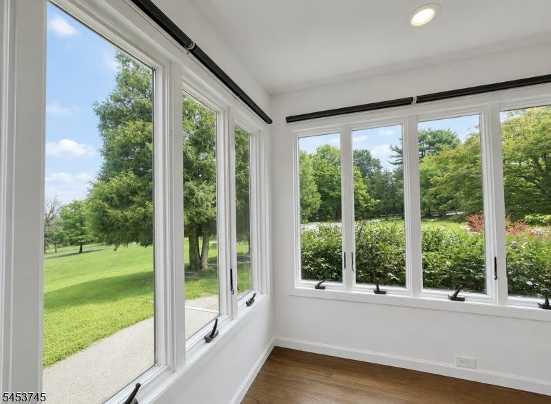 644 Montgomery Rd – photo 4