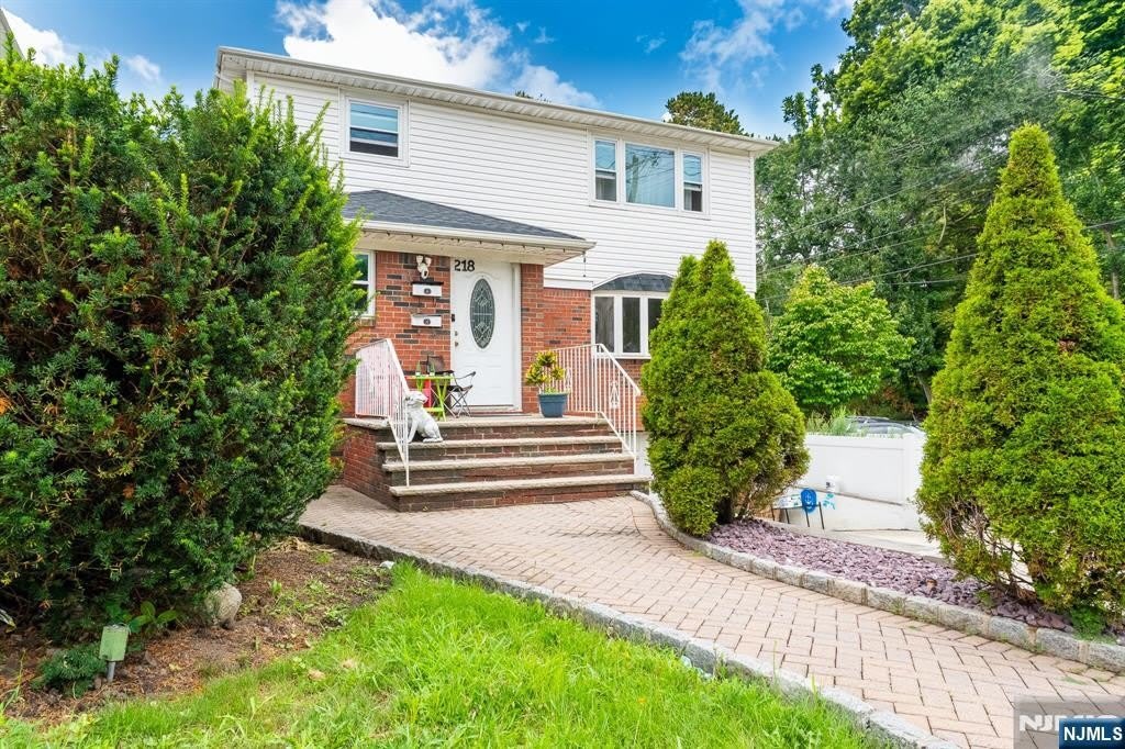 218 Brinkerhoff Avenue – photo 3