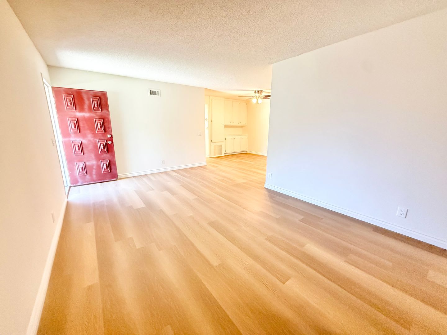 Newly Remodeled 3 Bedroom Condo with Assigned Parking – photo 3