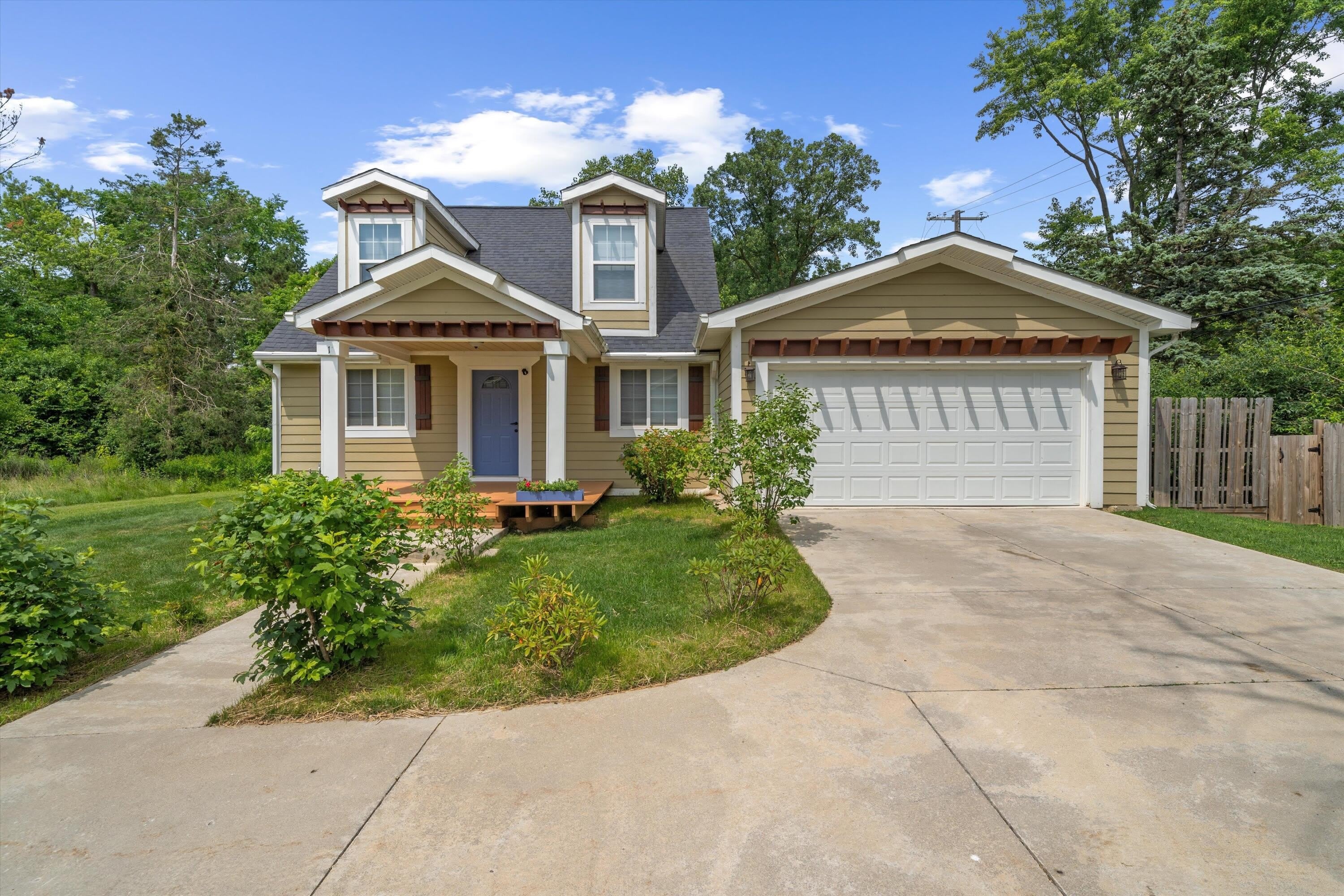 1 Maple Village Court – photo 3