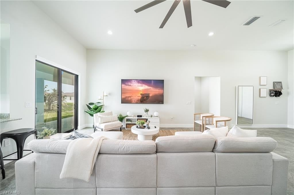 1608 NW 38th Ave – photo 4