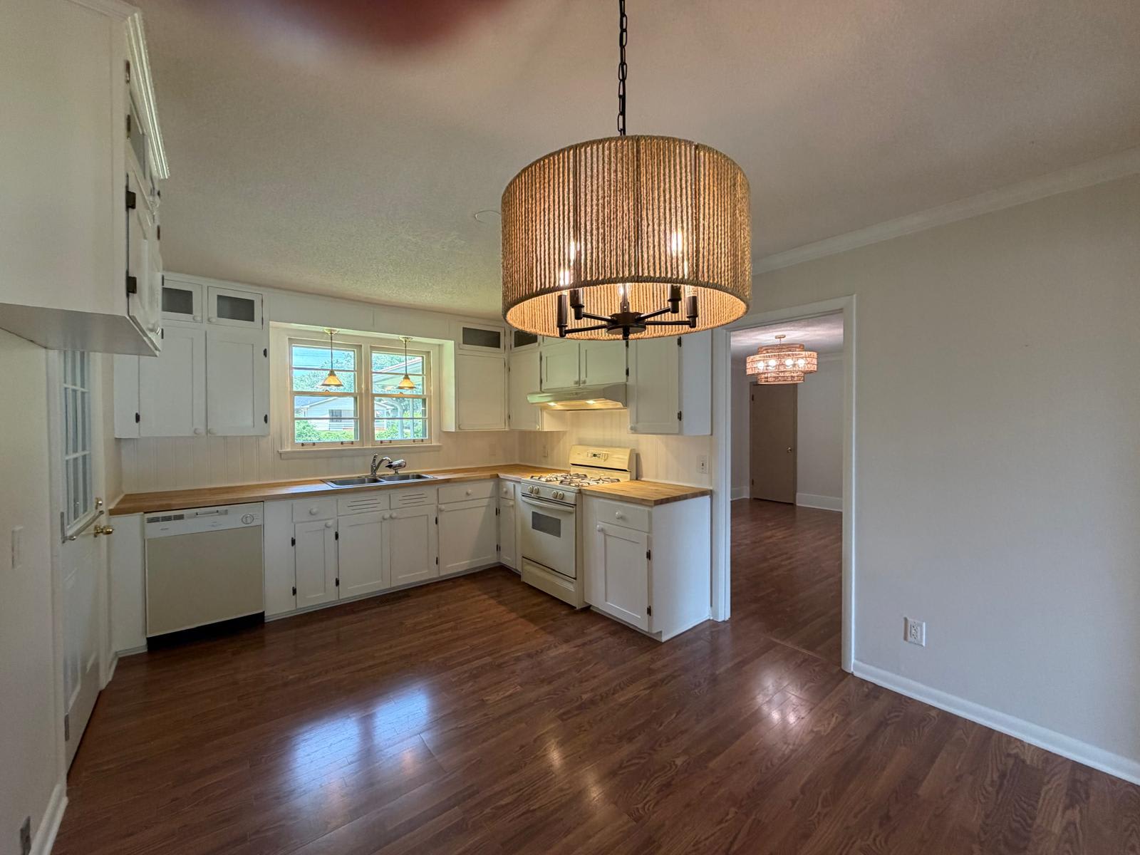 524 Graycroft Drive Southwest – photo 4