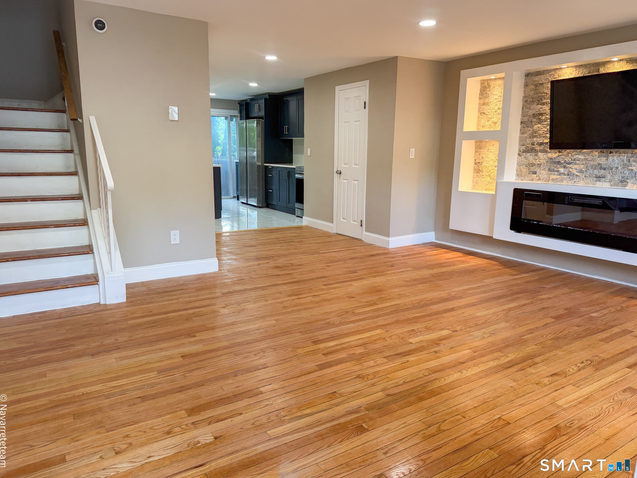 763 Hope Street – photo 3